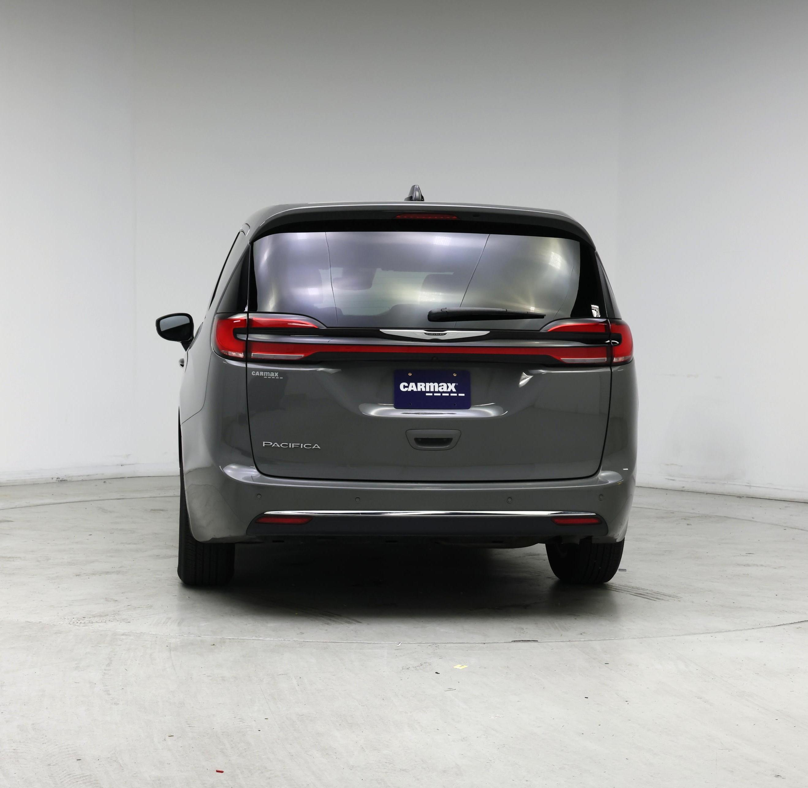 Thumbnail: 2025 Chrysler Pacifica - 6