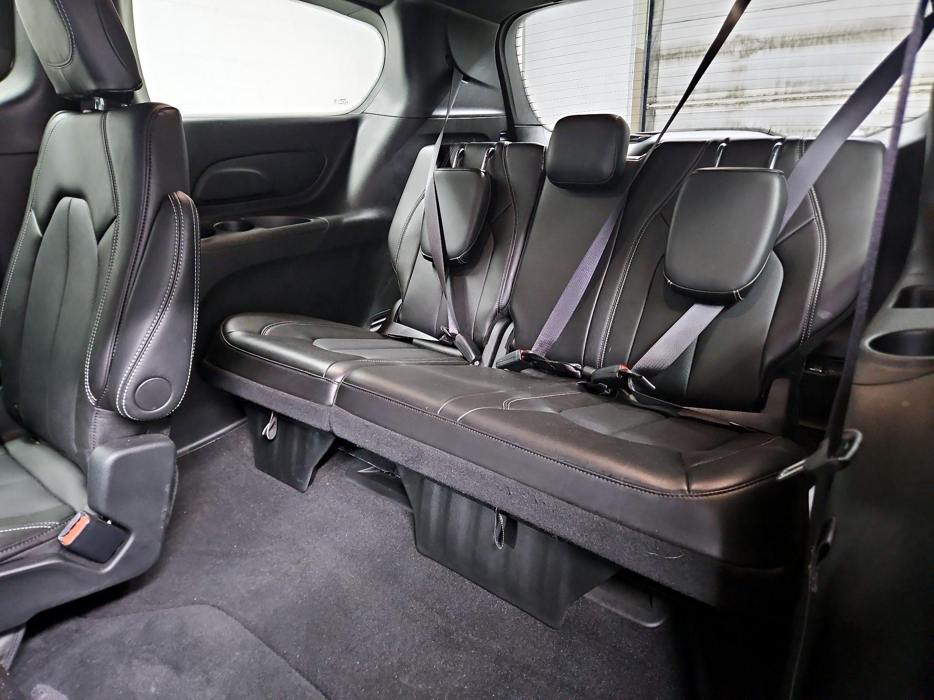 Thumbnail: 2024 Chrysler Pacifica - 20