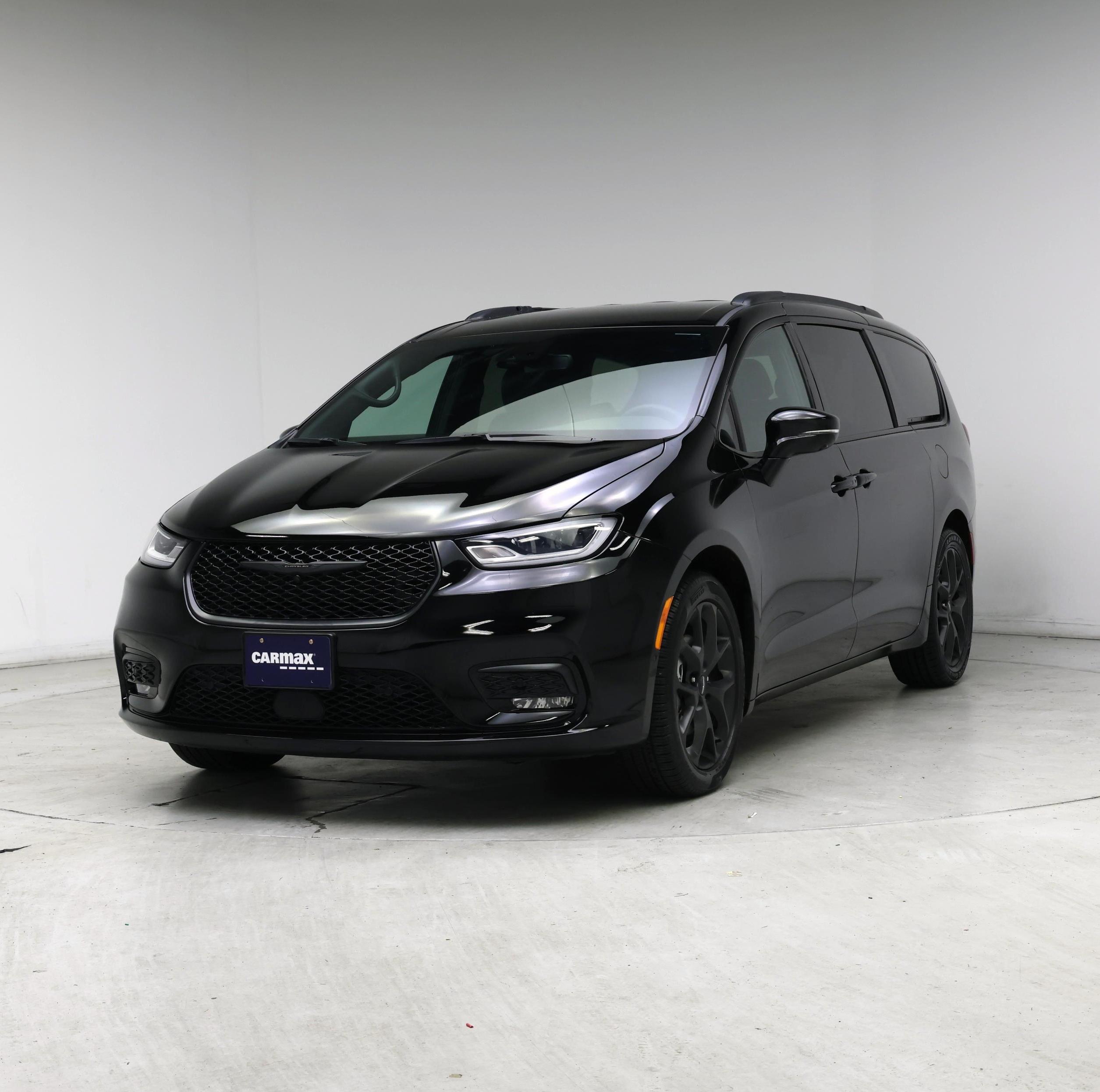 Thumbnail: 2024 Chrysler Pacifica - 4