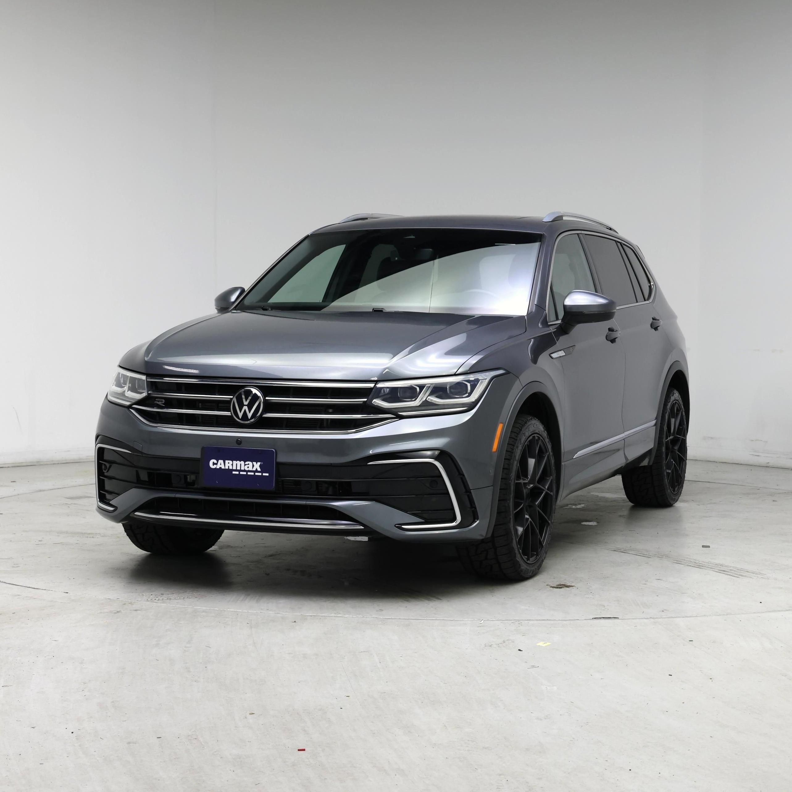Thumbnail: 2022 Volkswagen Tiguan - 4