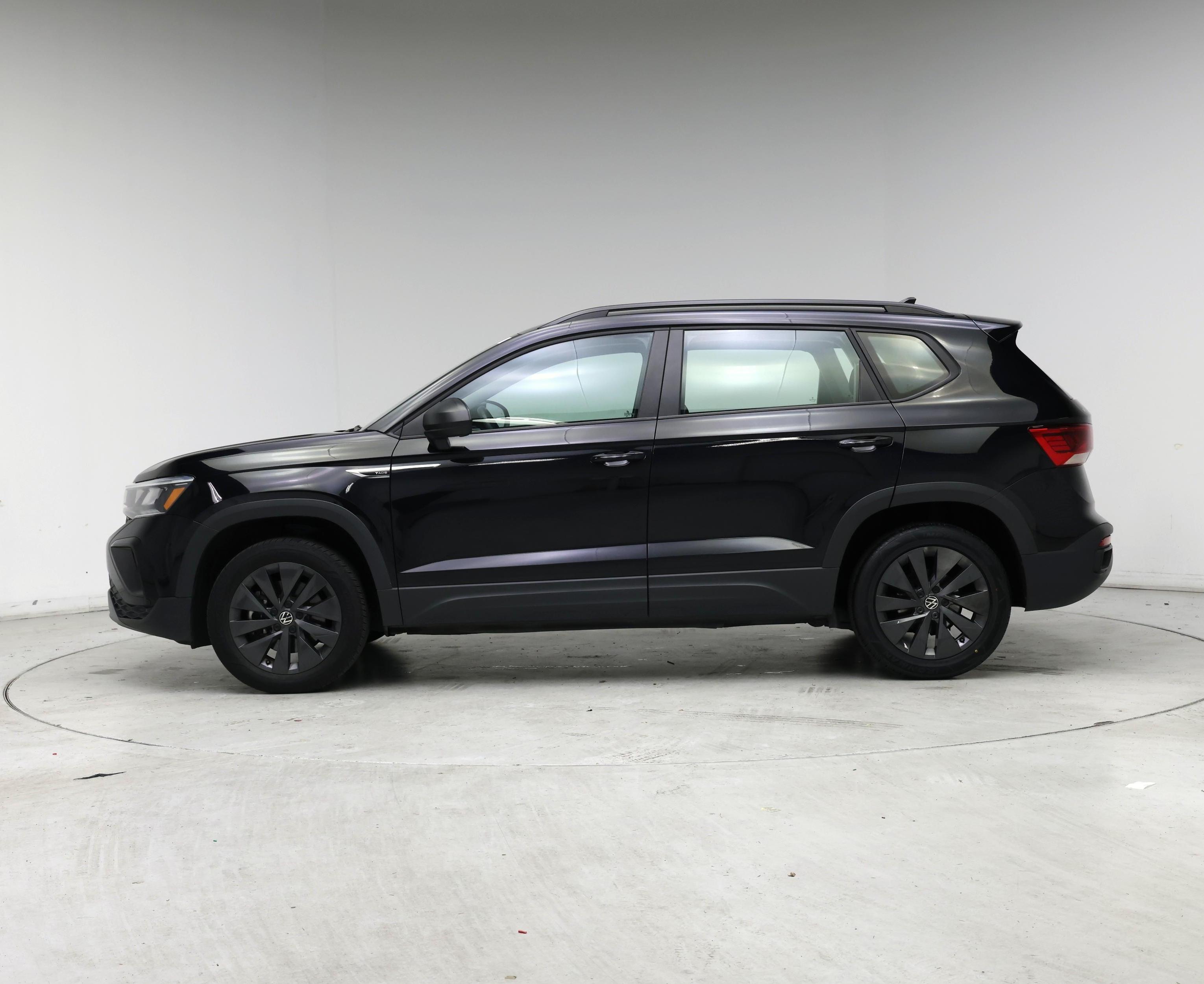 Thumbnail: 2024 Volkswagen Taos - 3