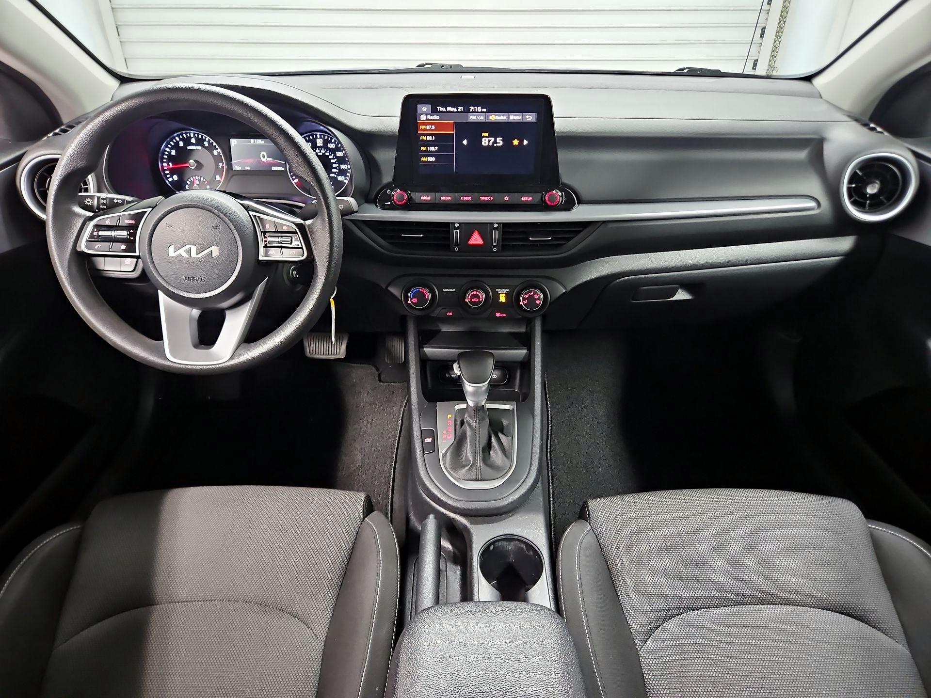 Thumbnail: 2024 Kia Forte - 9
