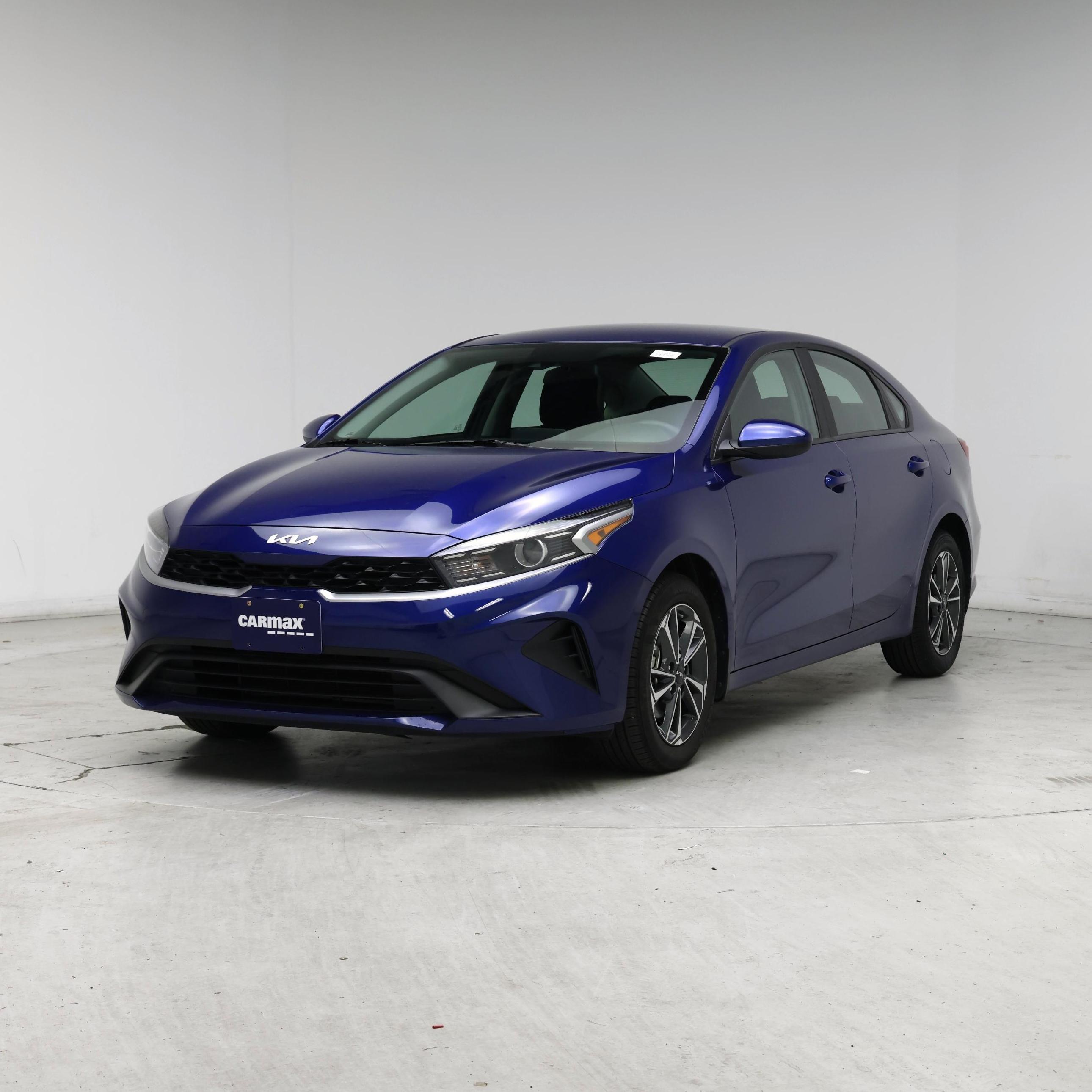 Thumbnail: 2024 Kia Forte - 4
