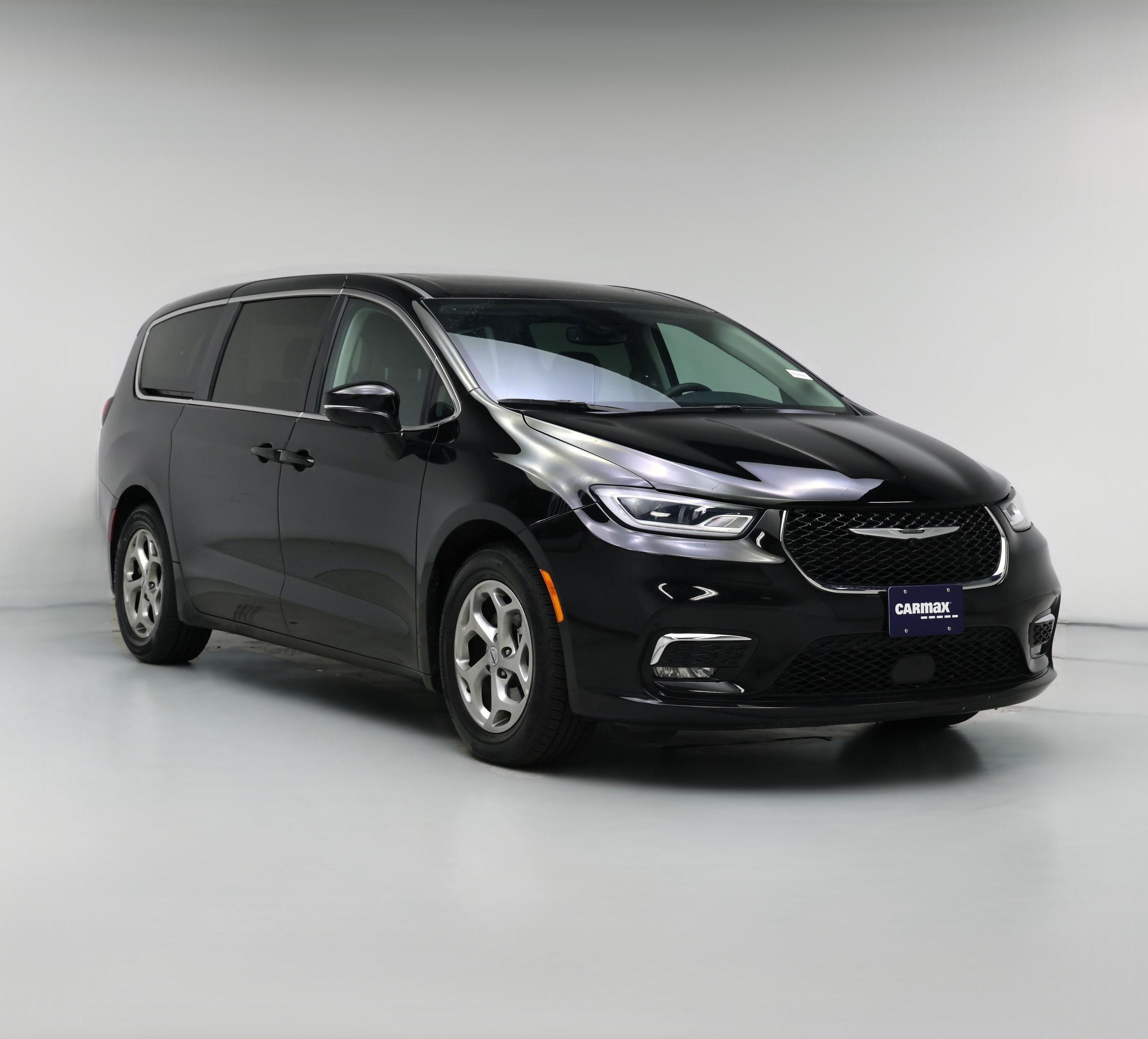 Thumbnail: 2024 Chrysler Pacifica - 1