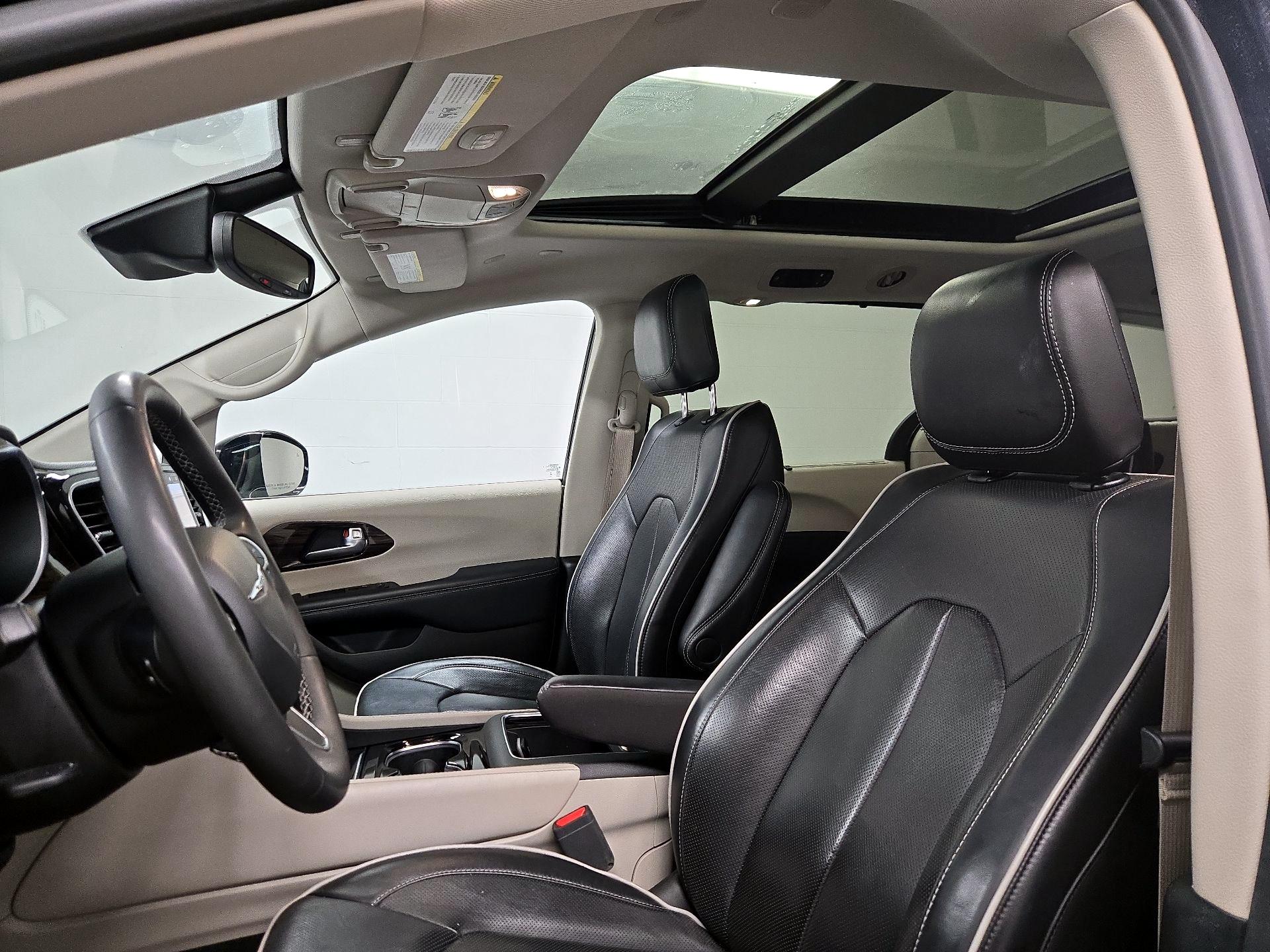 Thumbnail: 2024 Chrysler Pacifica - 20