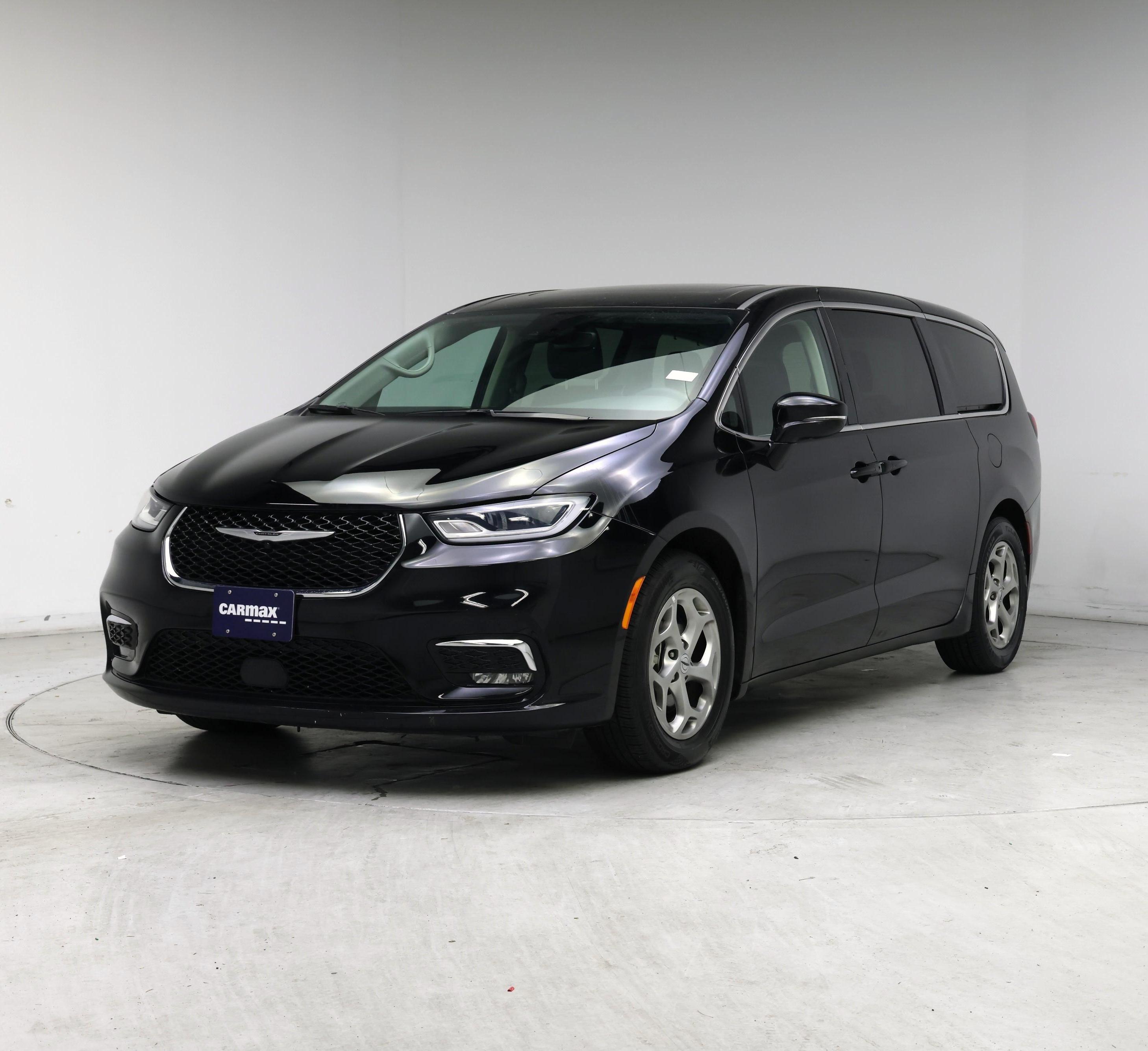 Thumbnail: 2024 Chrysler Pacifica - 4