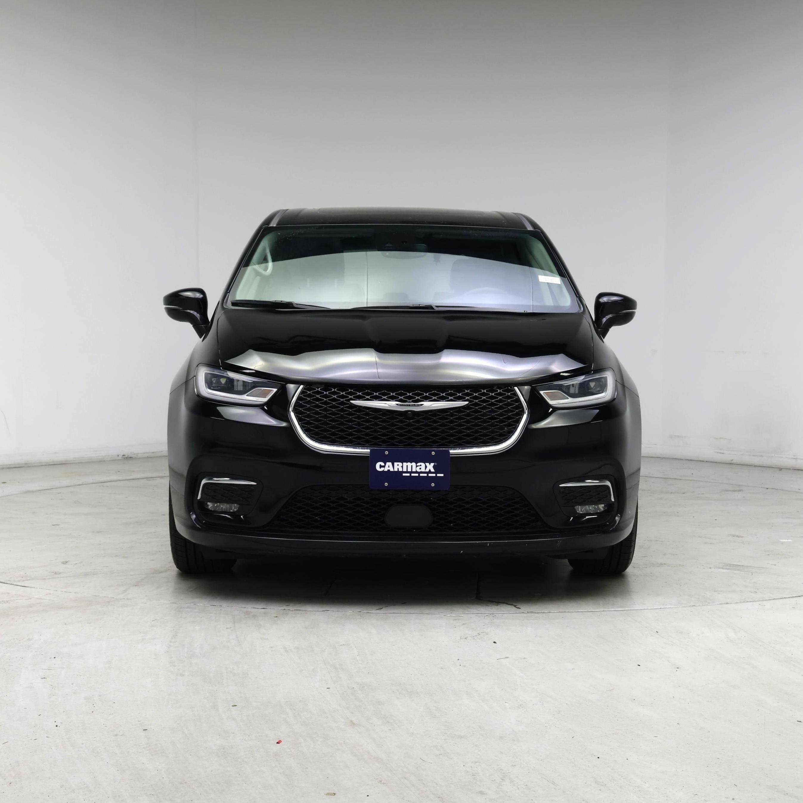 Thumbnail: 2024 Chrysler Pacifica - 5
