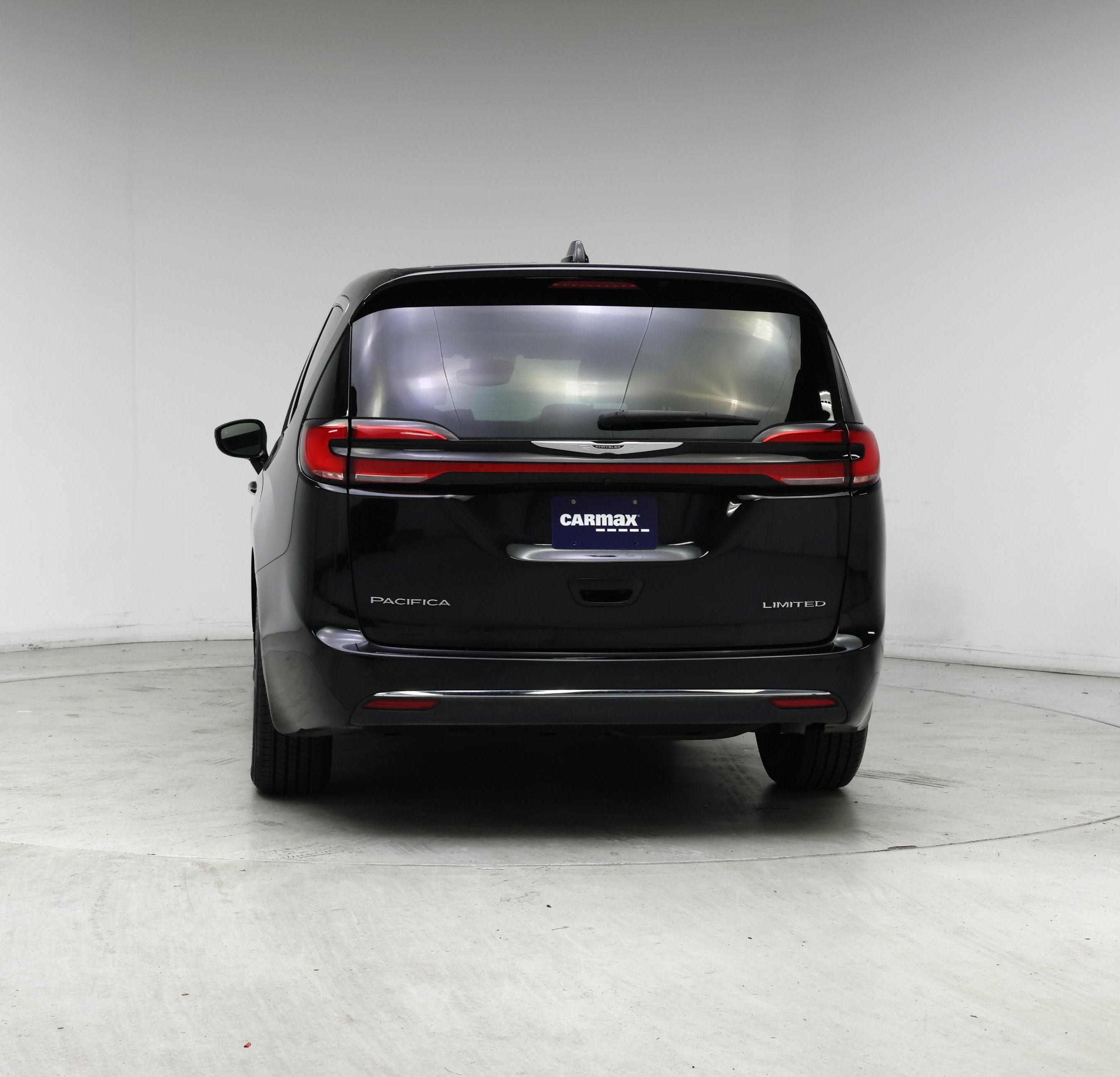 Thumbnail: 2024 Chrysler Pacifica - 6