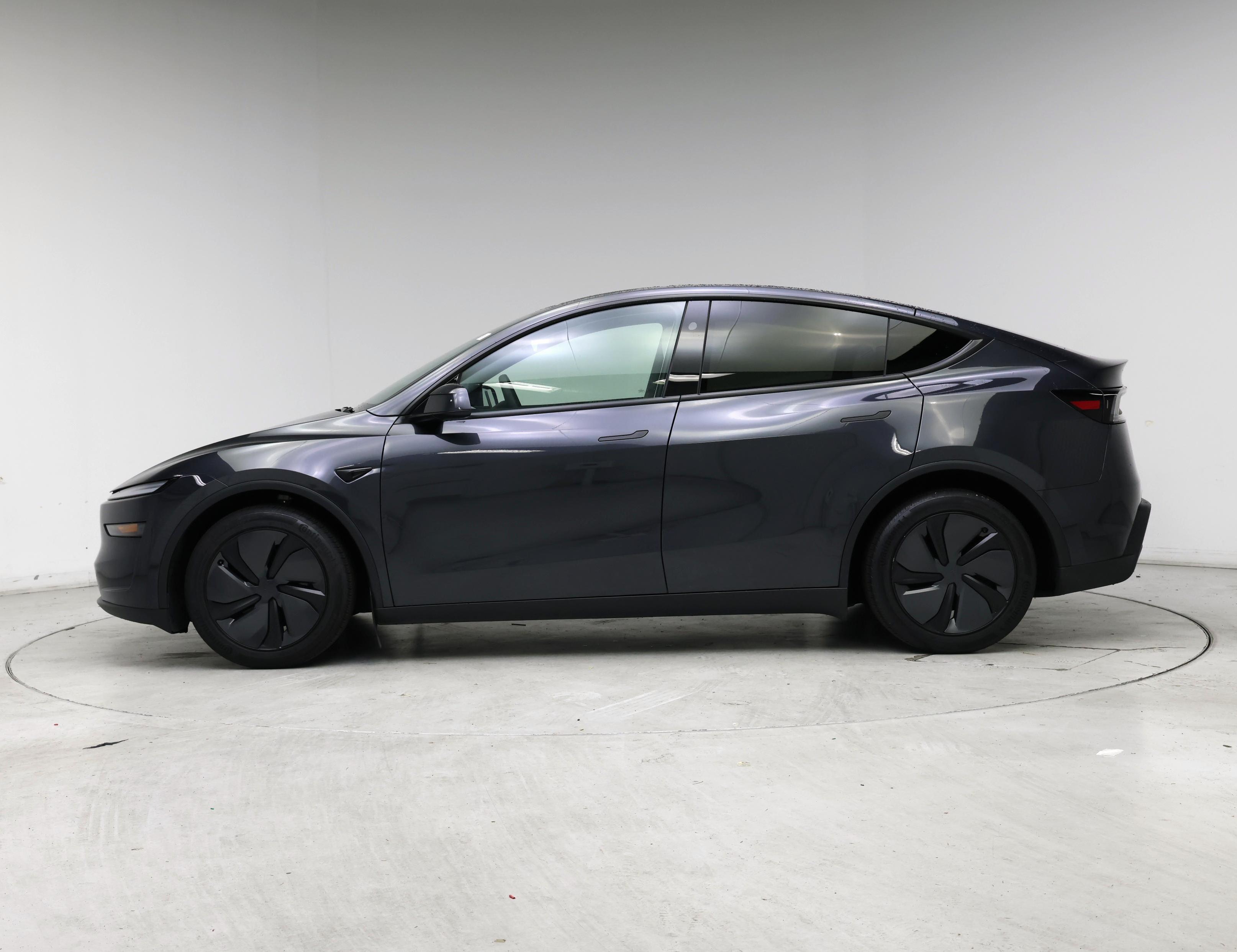 Thumbnail: 2026 Tesla Model Y - 3