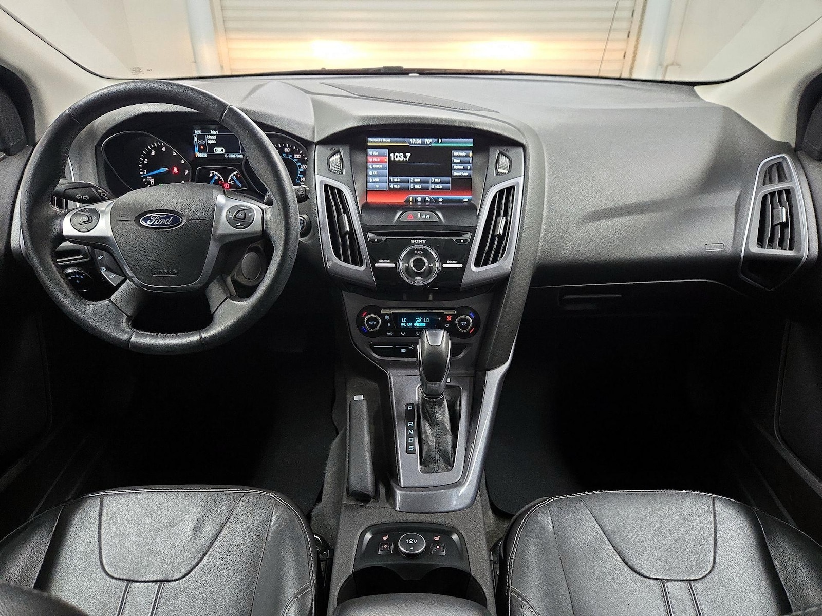 2014 Ford Focus Titanium - Photo 10