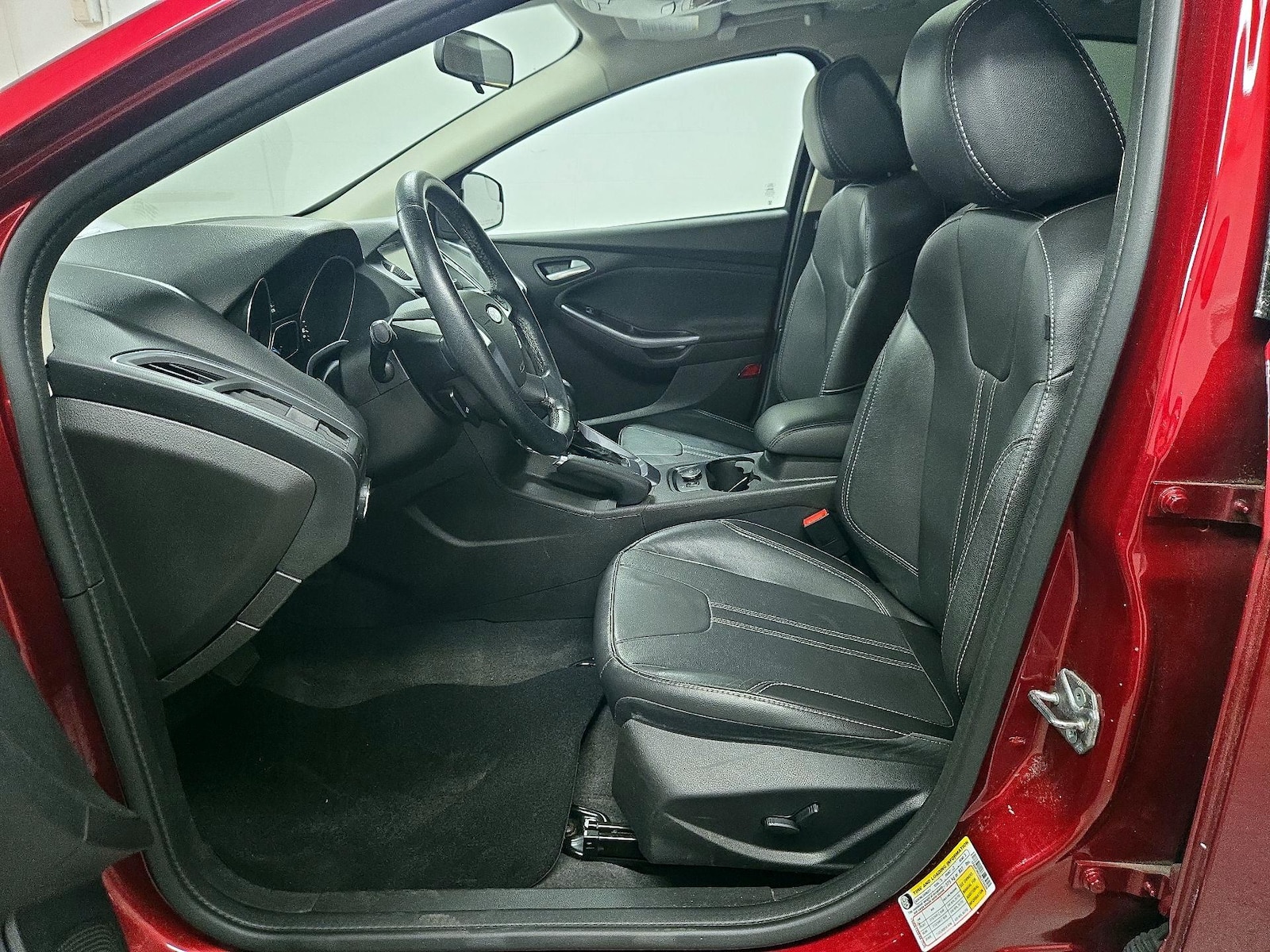 2014 Ford Focus Titanium - Photo 12
