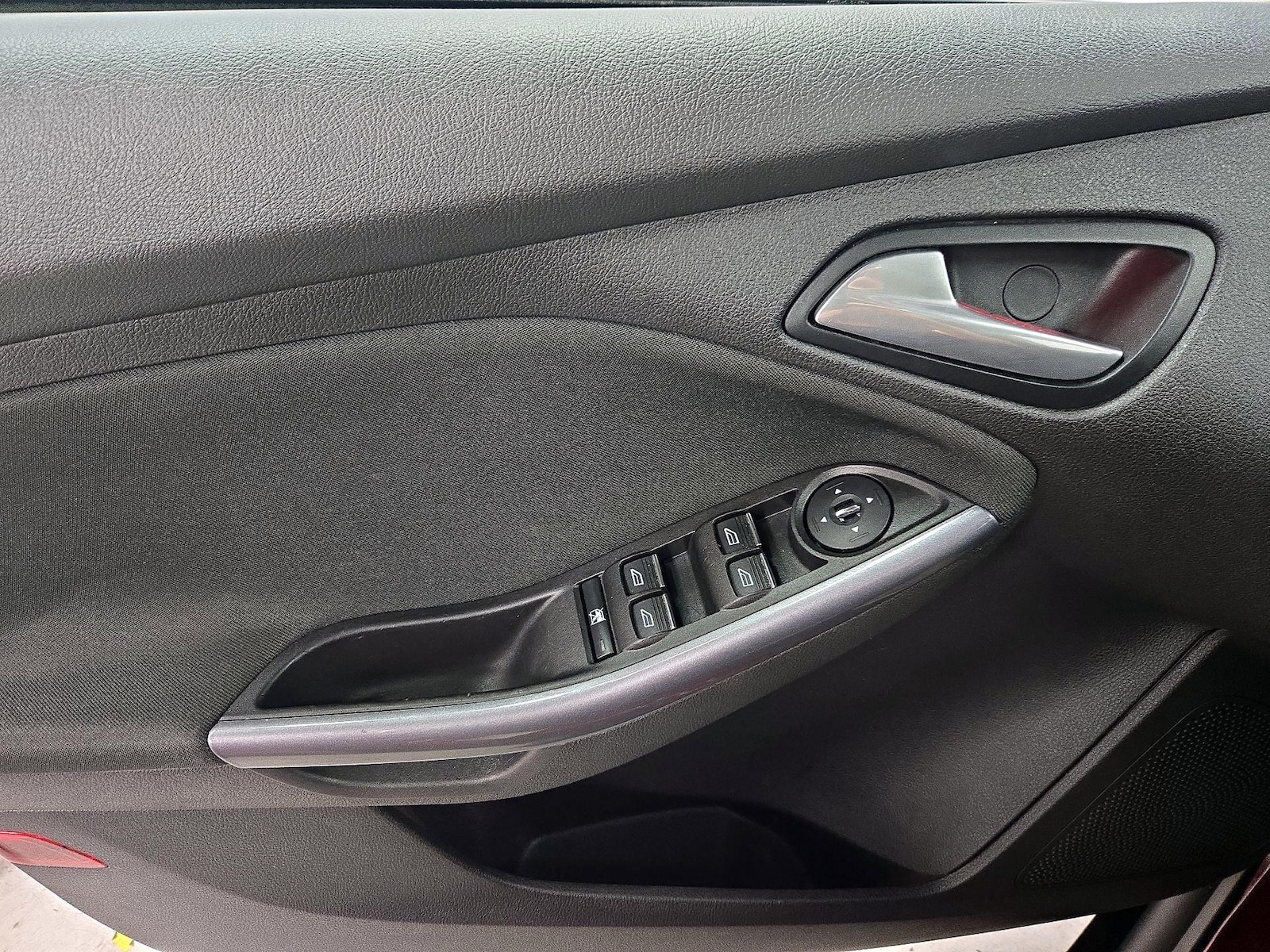 2014 Ford Focus Titanium - Photo 13