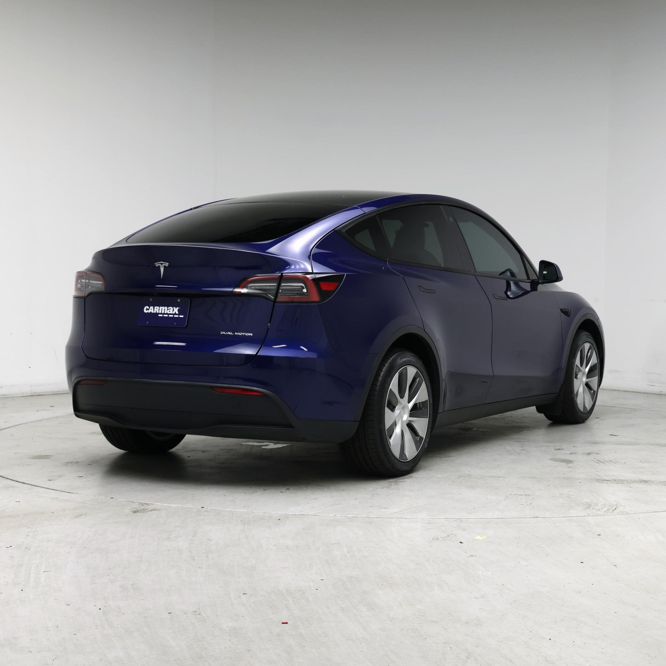 Thumbnail: 2023 Tesla Model Y - 8
