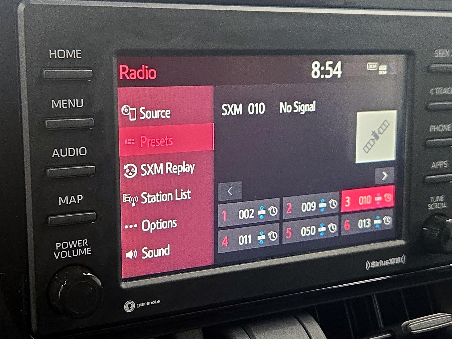 Thumbnail: 2021 Toyota RAV4 - 15
