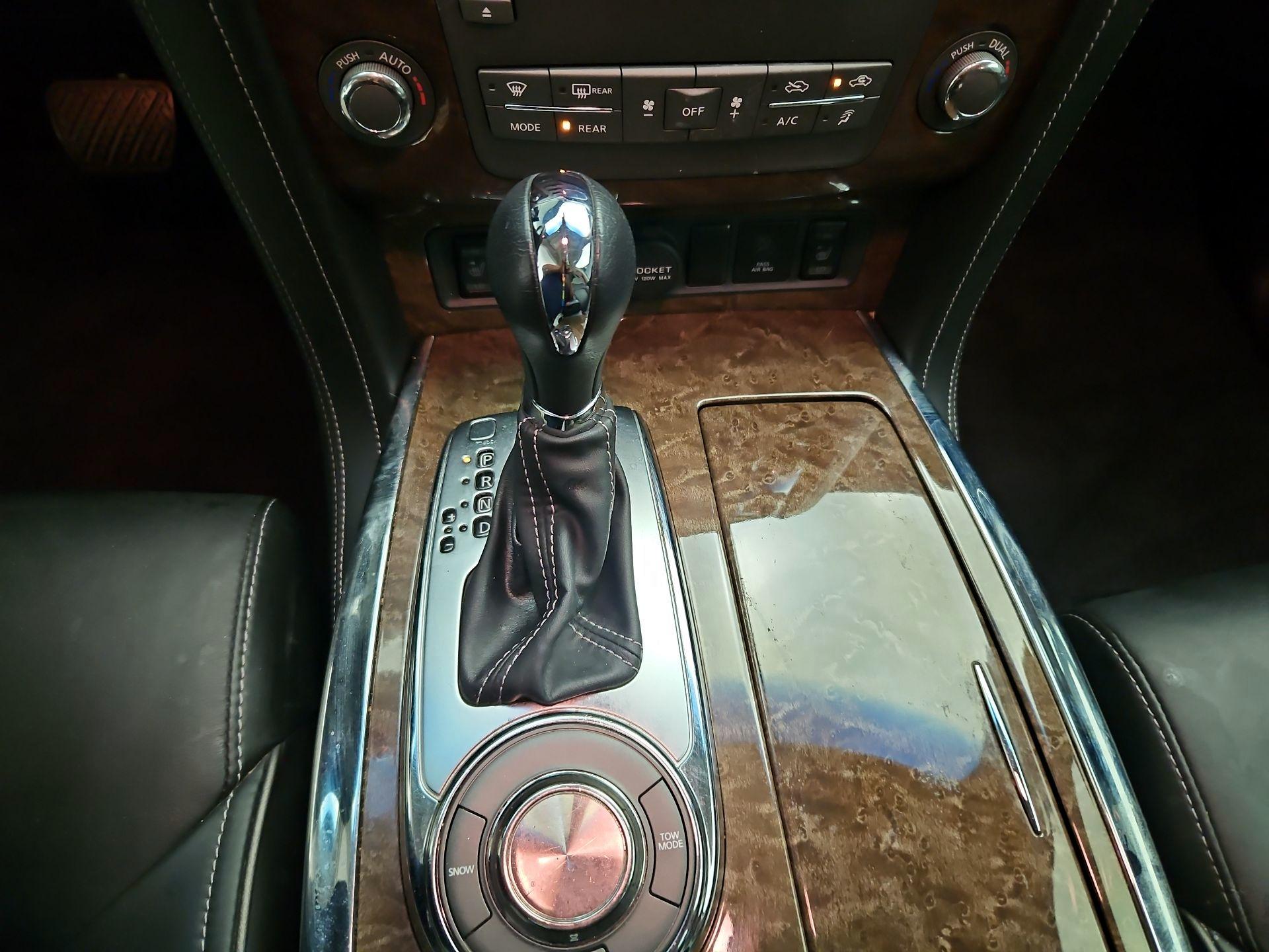 Thumbnail: 2017 INFINITI QX80 - 18