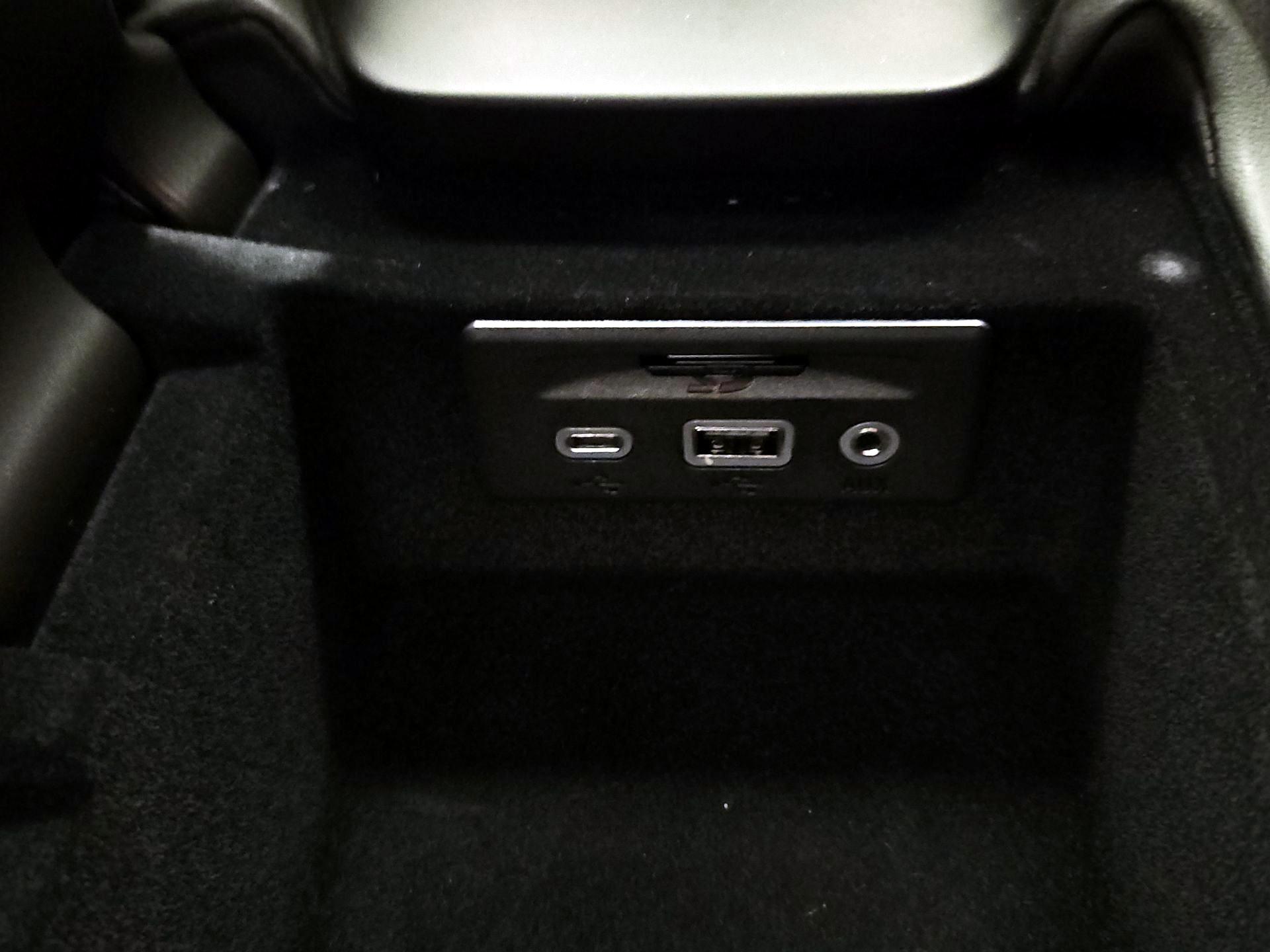 Thumbnail: 2023 Chevrolet Corvette - 19