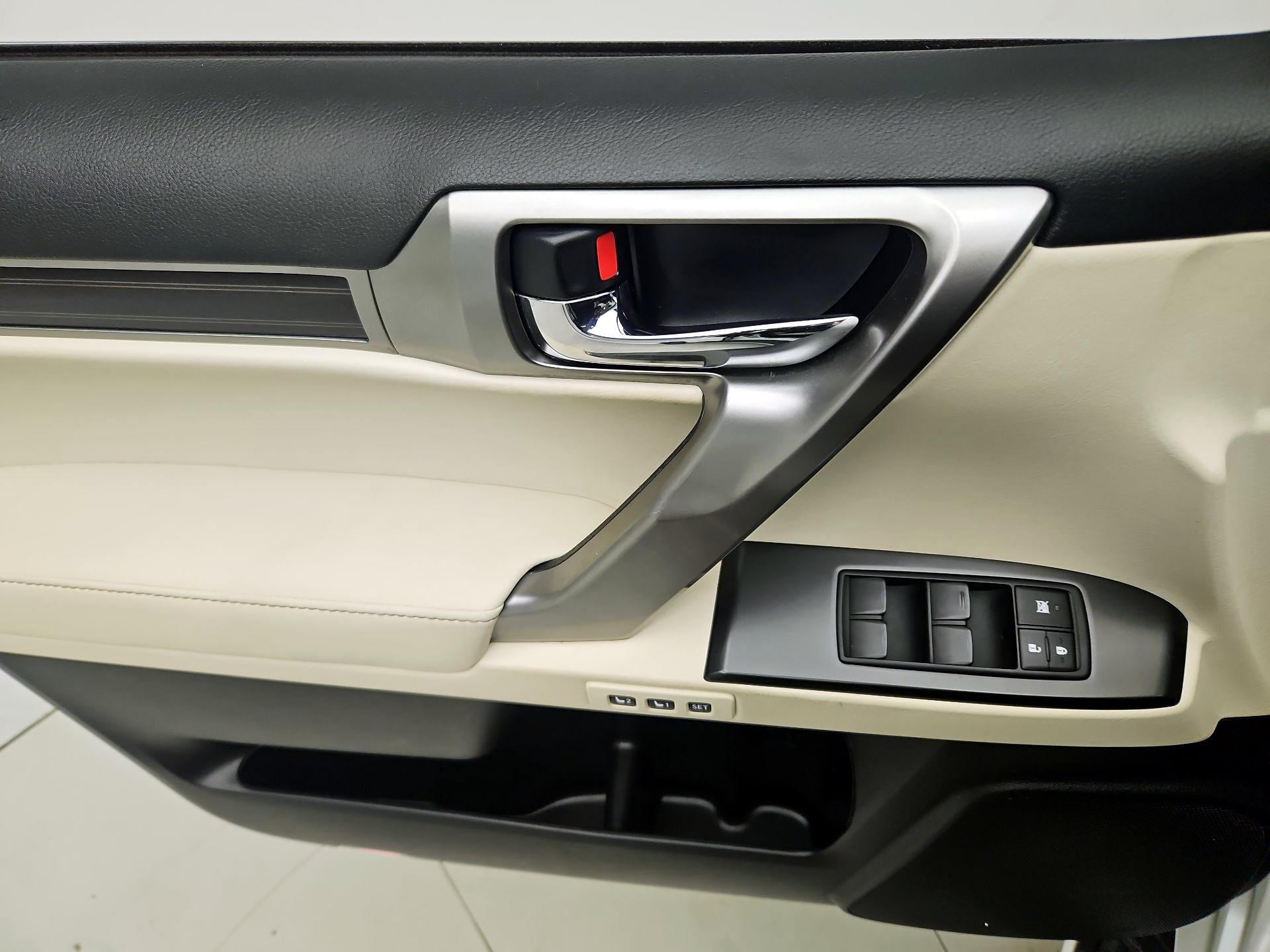 Thumbnail: 2023 Lexus GX - 12