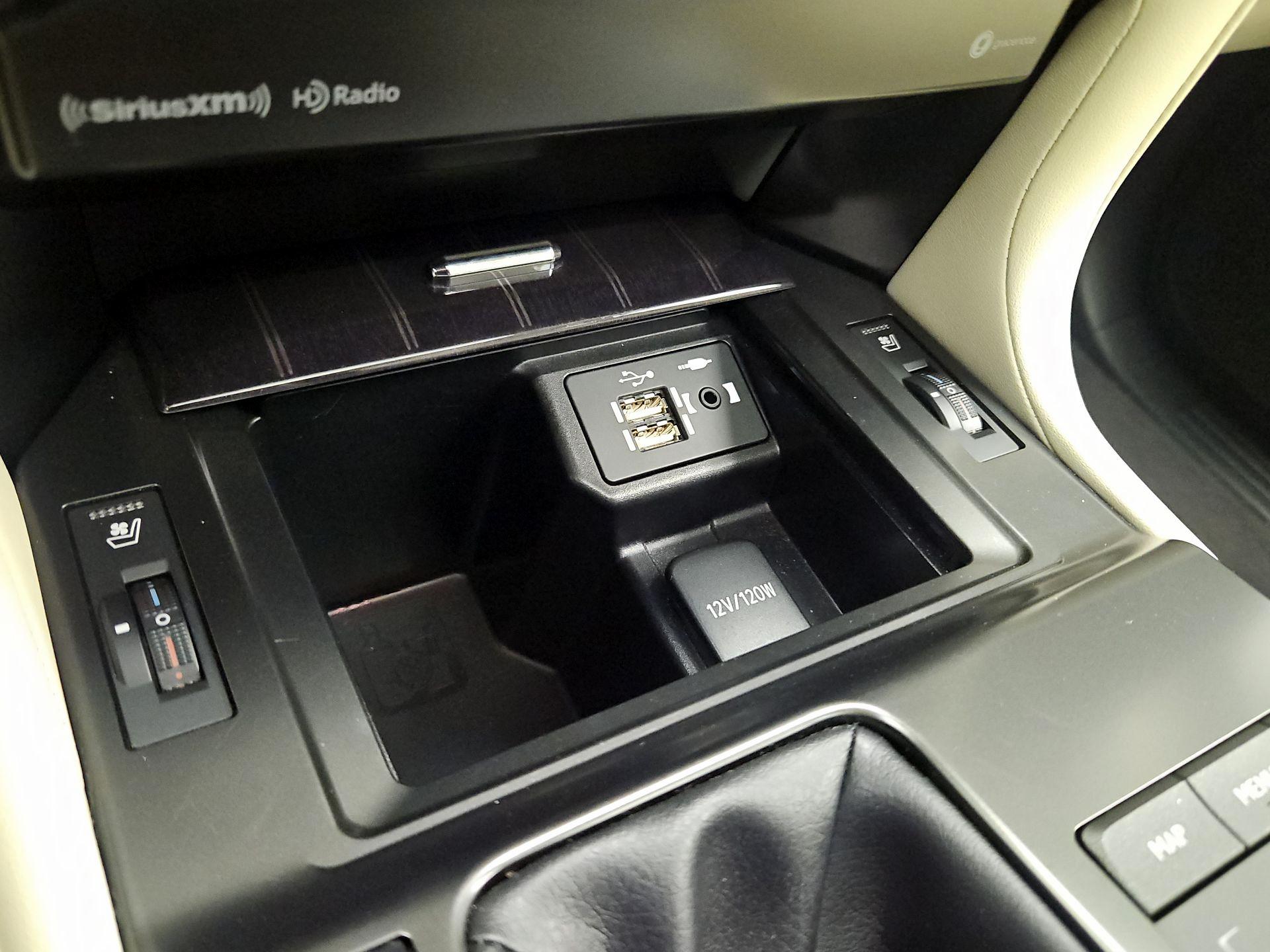 Thumbnail: 2023 Lexus GX - 19