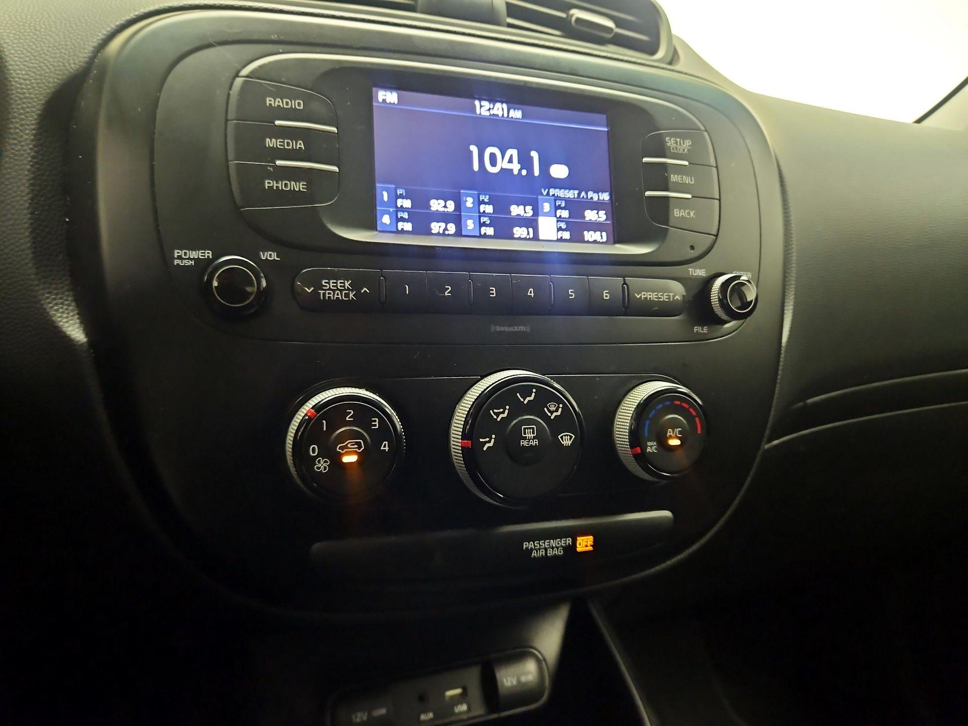 Thumbnail: 2018 Kia Soul - 14