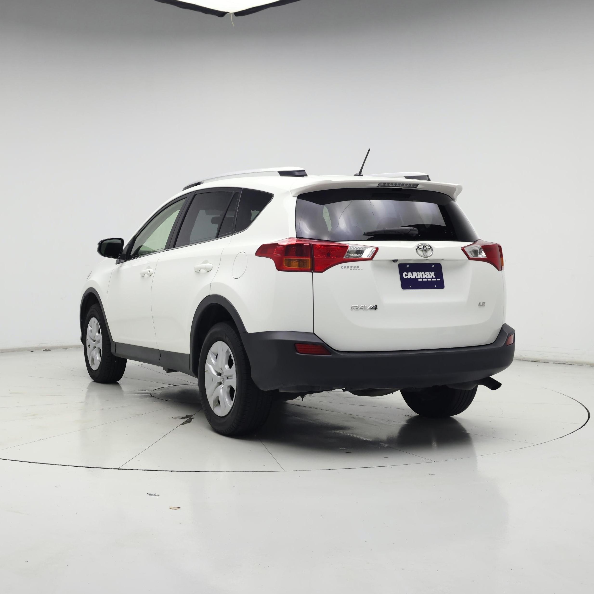 Thumbnail: 2015 Toyota RAV4 - 2