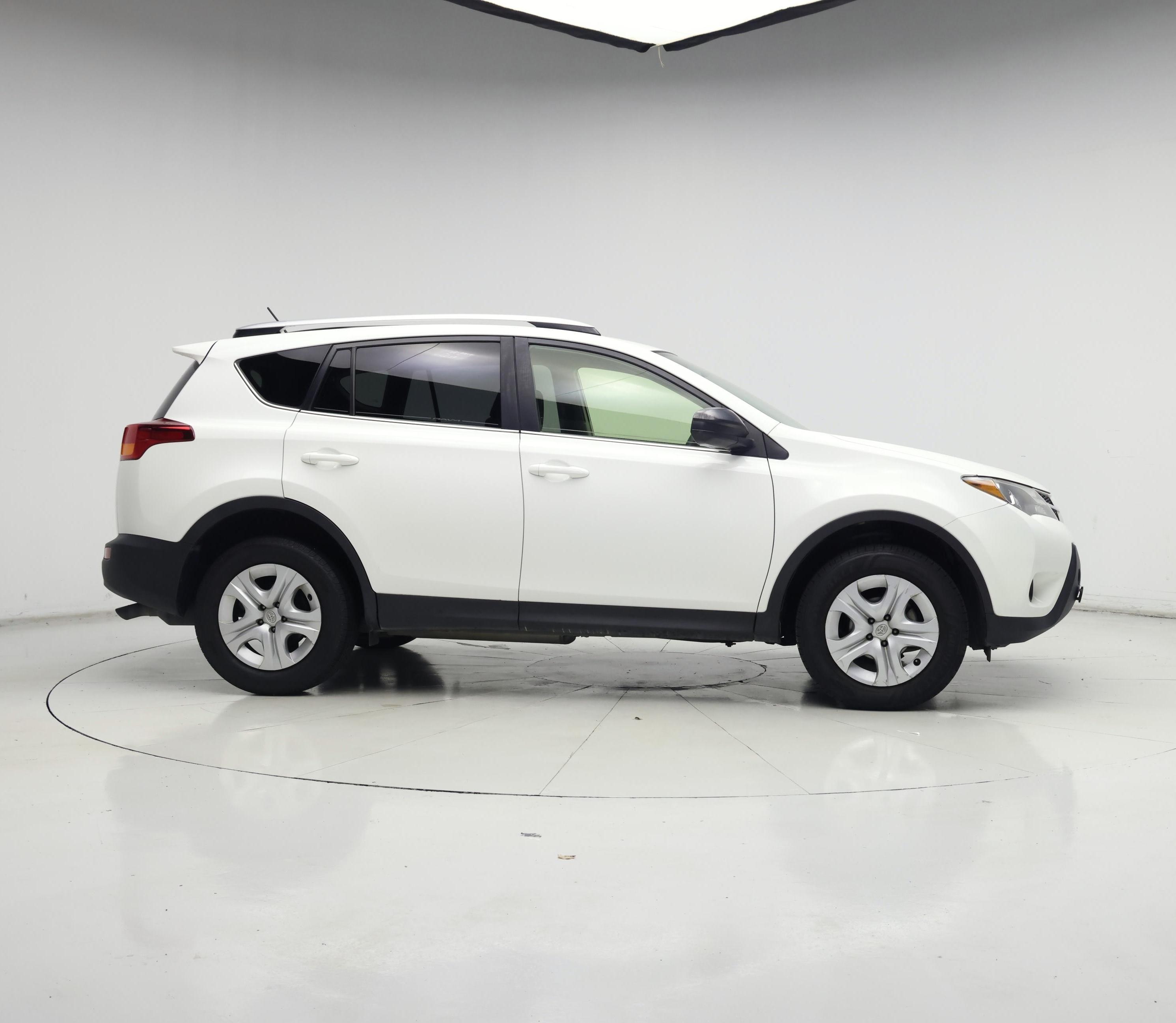 Thumbnail: 2015 Toyota RAV4 - 7