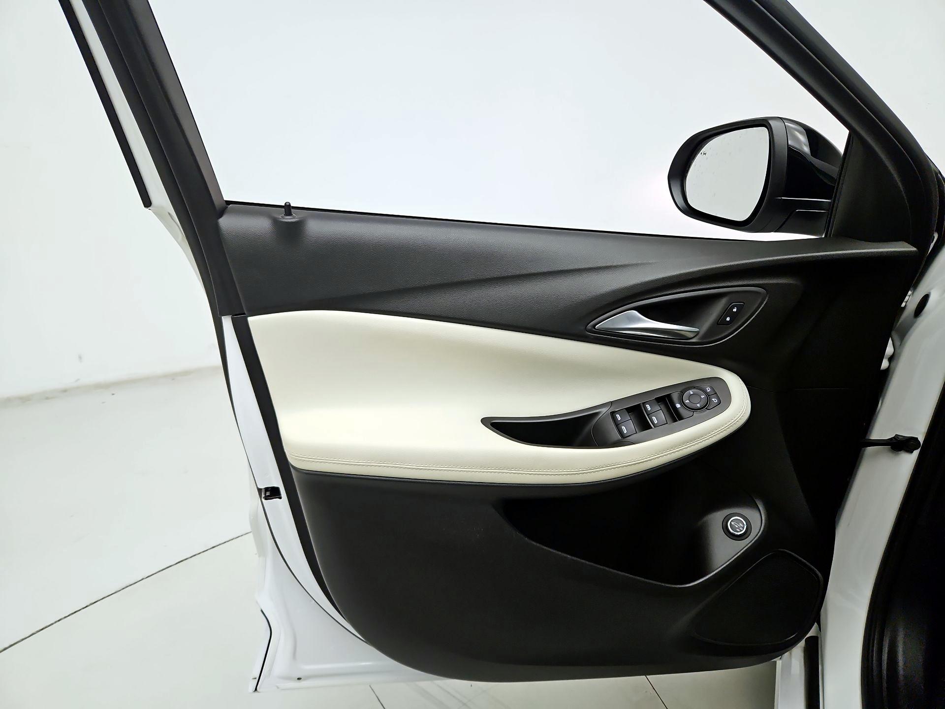 Thumbnail: 2022 Buick Encore GX - 12