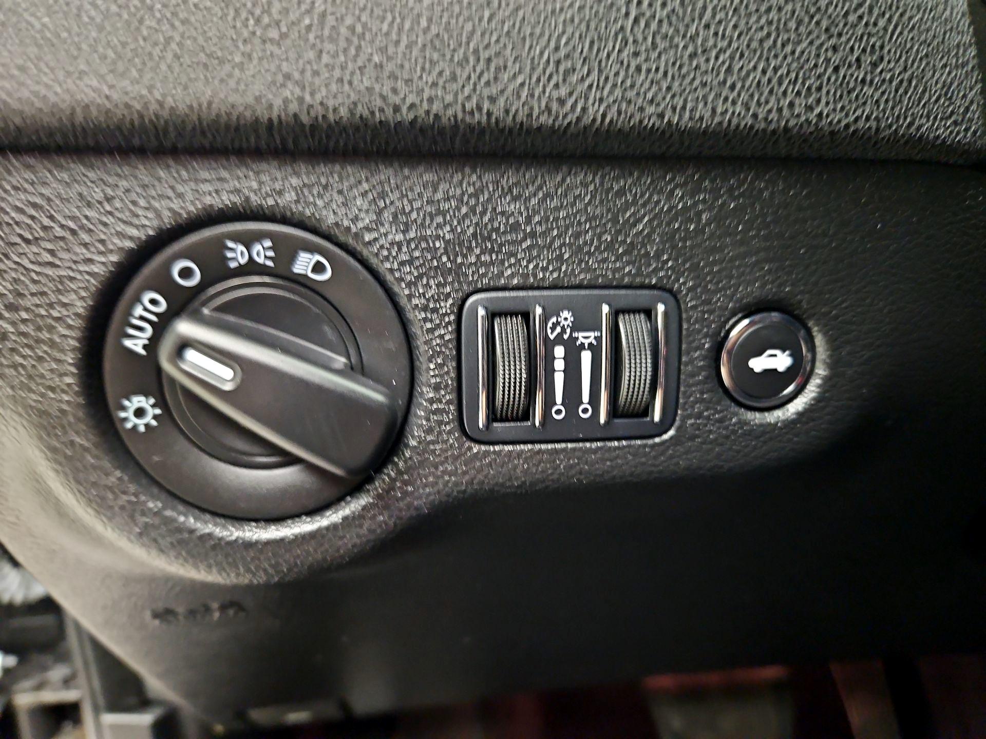 Thumbnail: 2023 Dodge Charger - 13