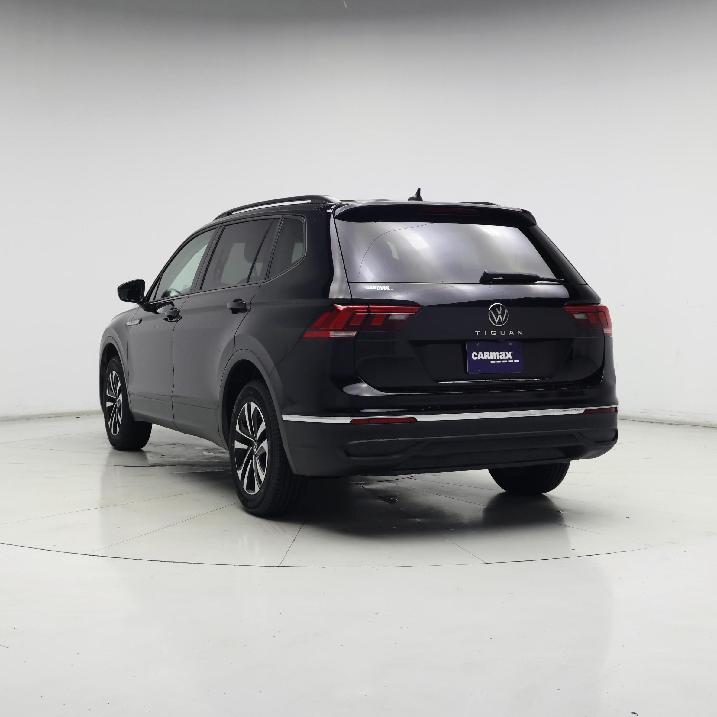 Thumbnail: 2022 Volkswagen Tiguan - 2