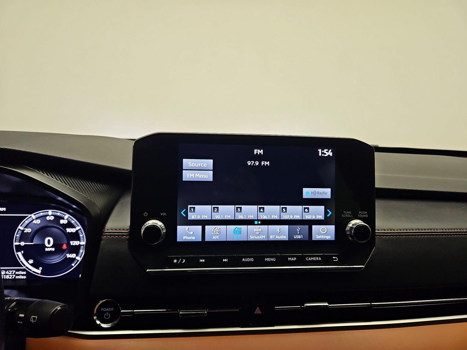 Thumbnail: 2023 Mitsubishi Outlander - 15