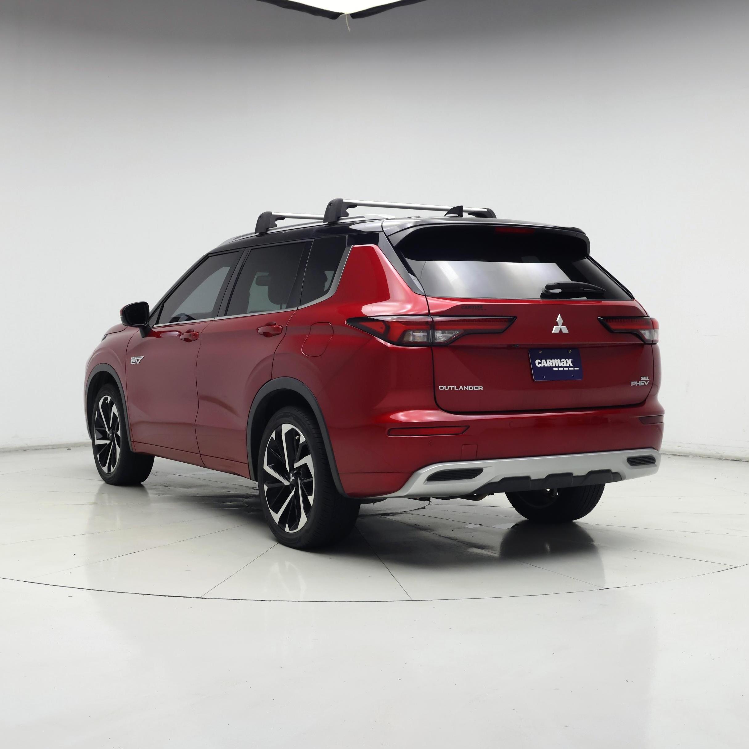 Thumbnail: 2023 Mitsubishi Outlander - 2