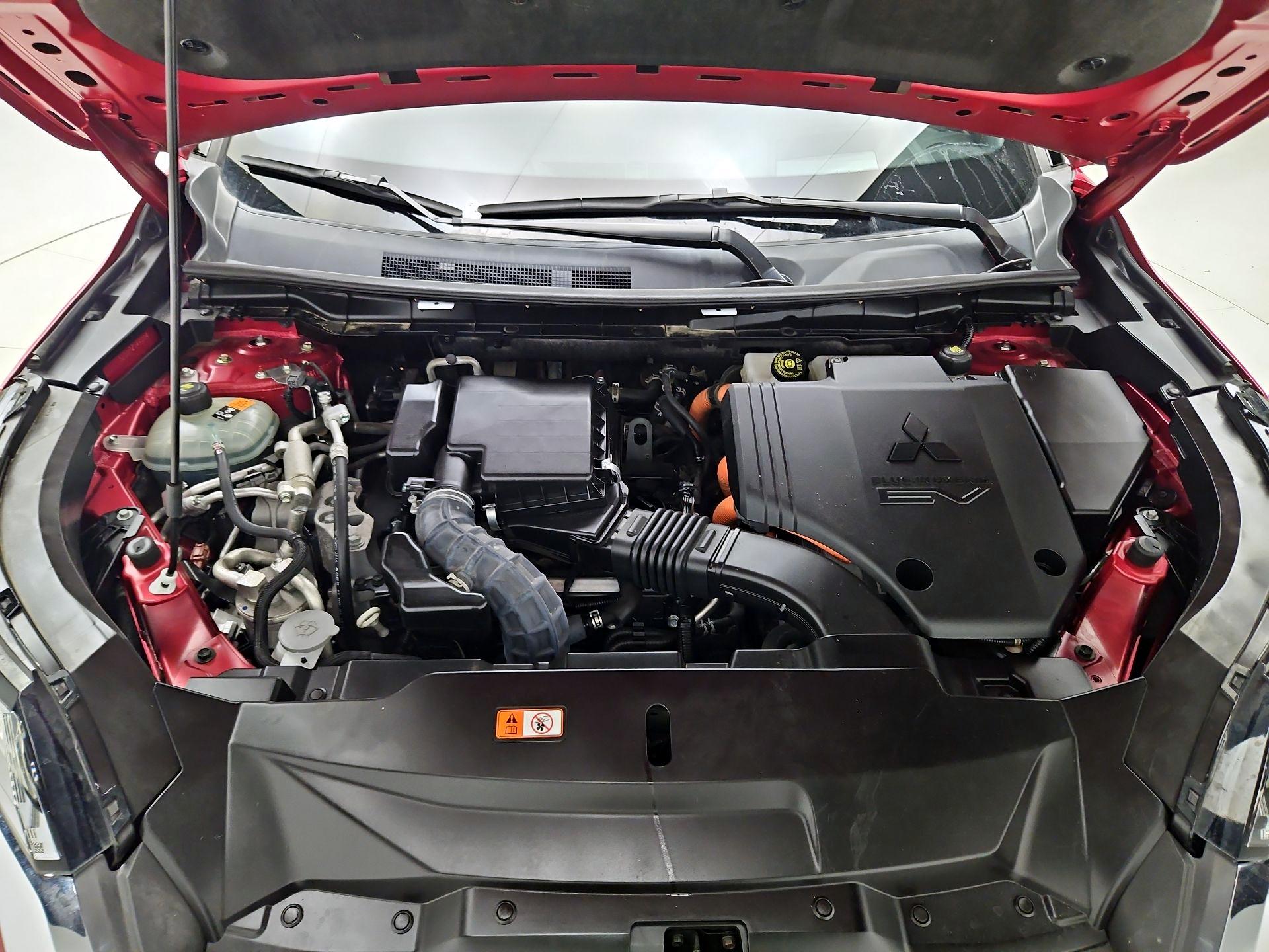 Thumbnail: 2023 Mitsubishi Outlander - 20