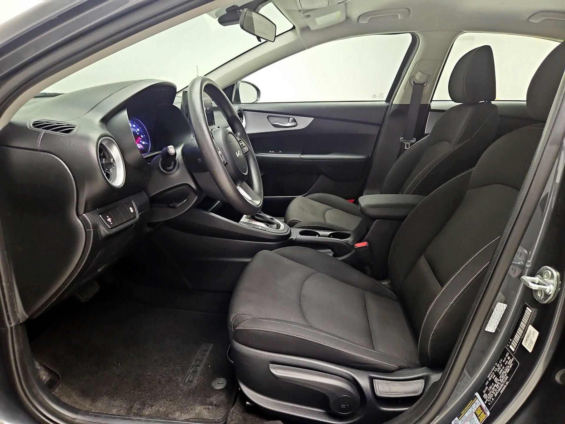 Thumbnail: 2024 Kia Forte - 11