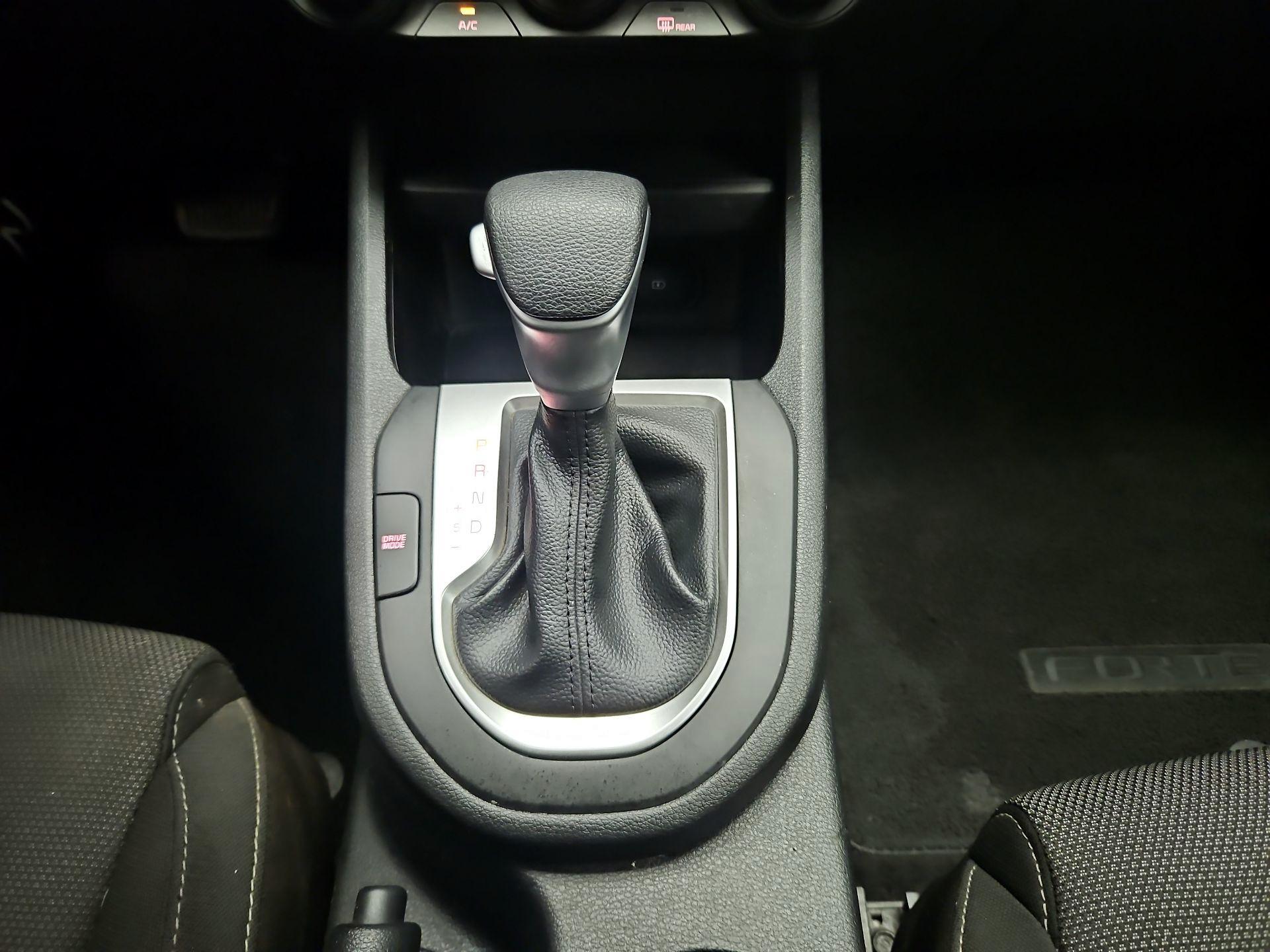 Thumbnail: 2024 Kia Forte - 17