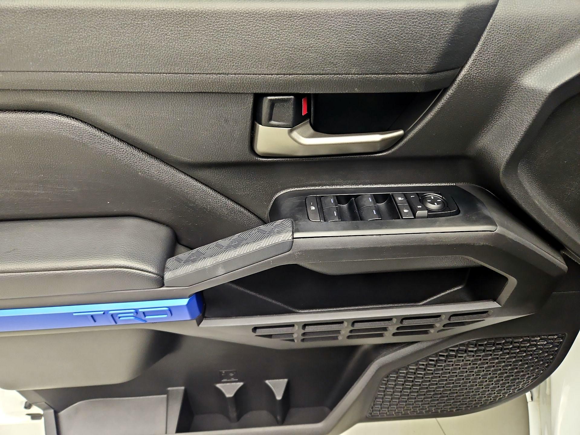 Thumbnail: 2025 Toyota Tacoma - 12