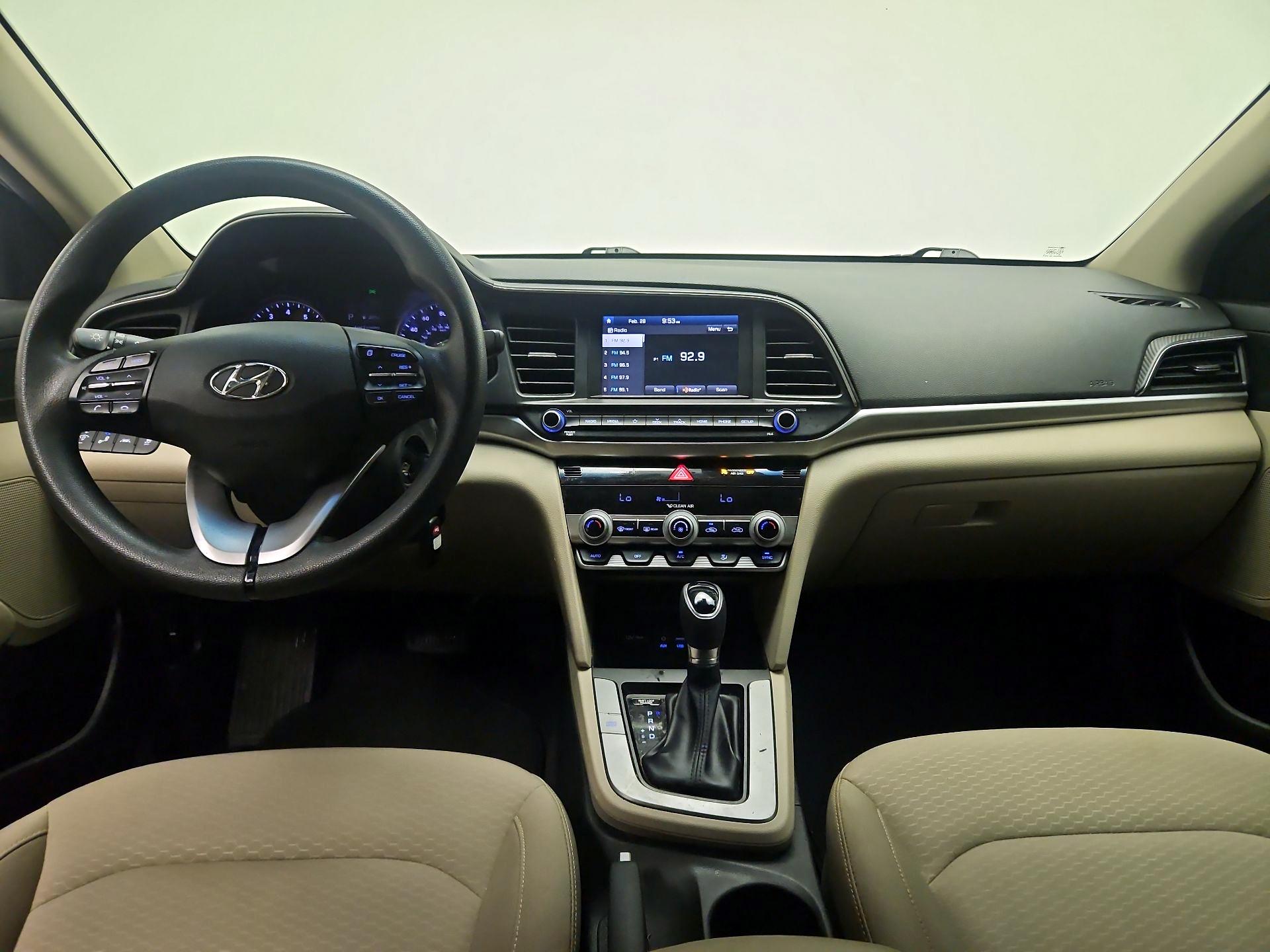 Thumbnail: 2020 Hyundai Elantra - 9