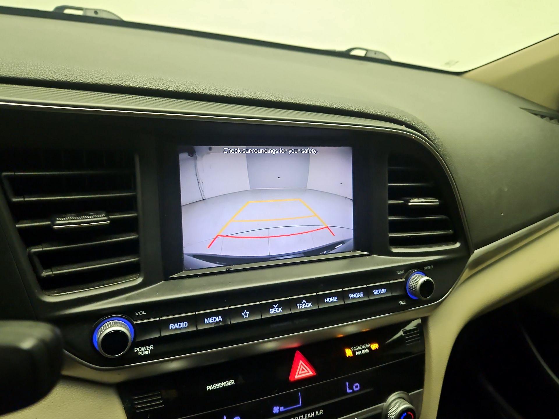 Thumbnail: 2020 Hyundai Elantra - 14