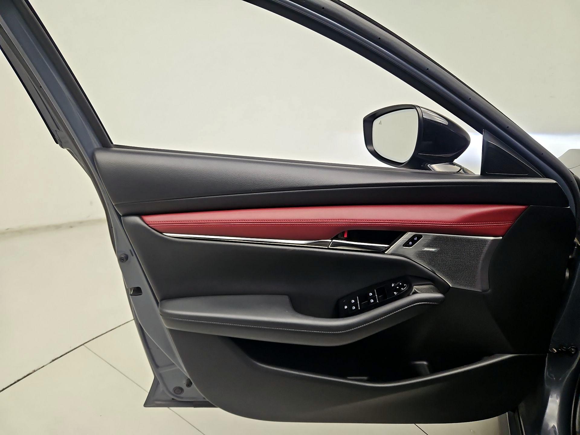 Thumbnail: 2021 Mazda Mazda3 - 12