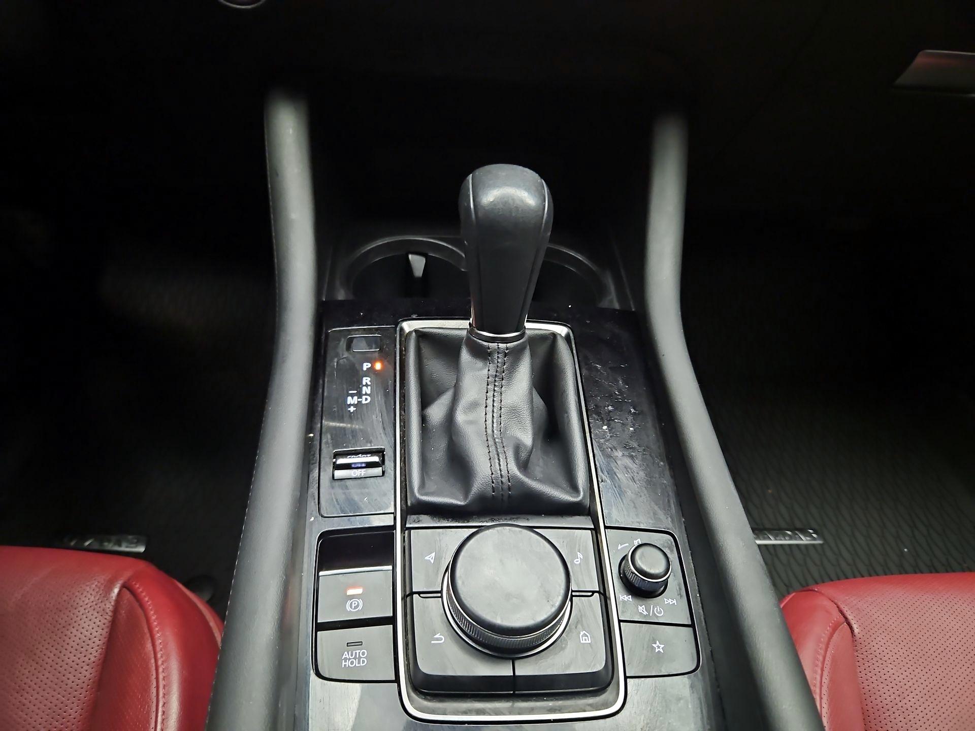 Thumbnail: 2021 Mazda Mazda3 - 16