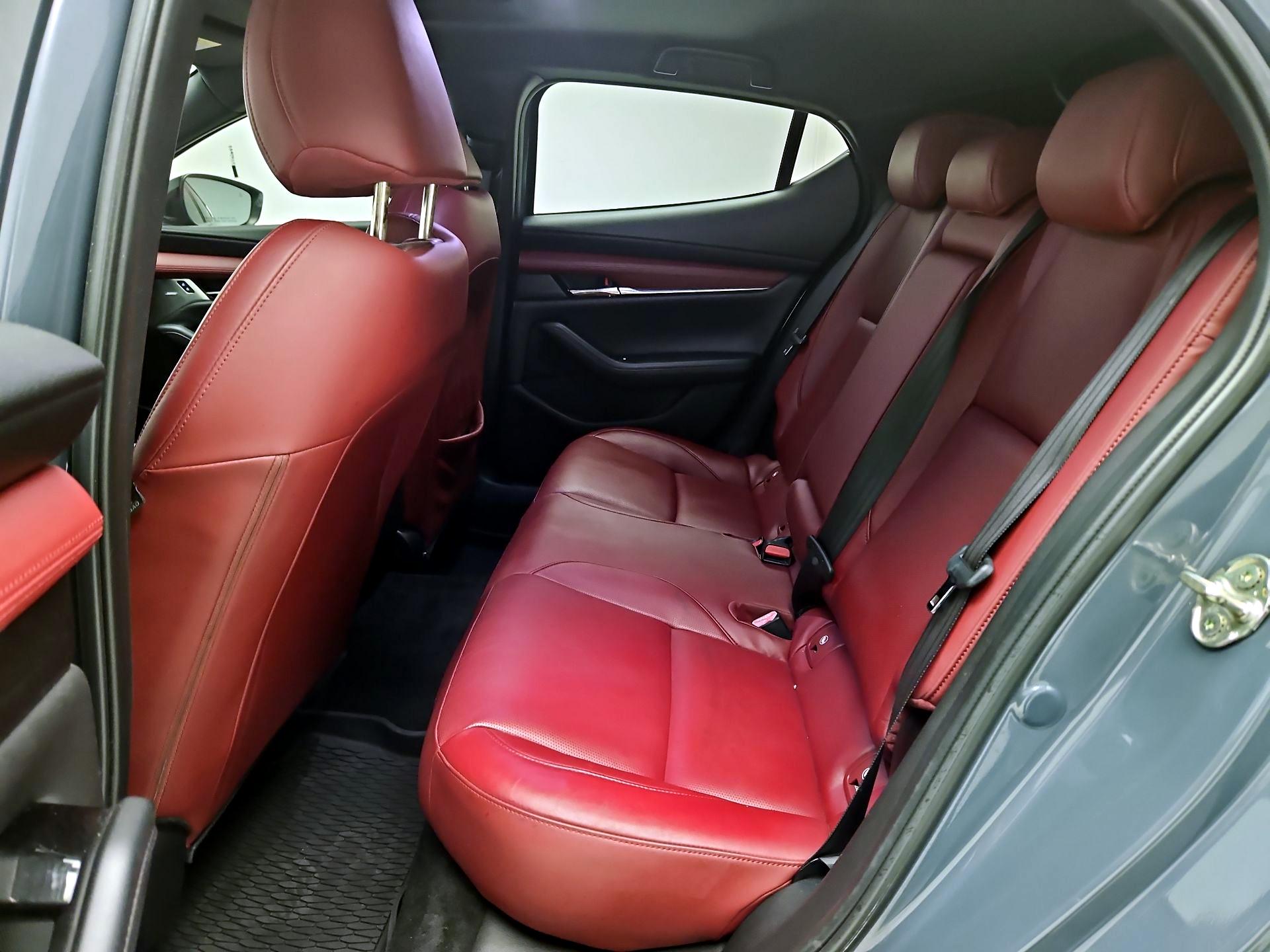 Thumbnail: 2021 Mazda Mazda3 - 17