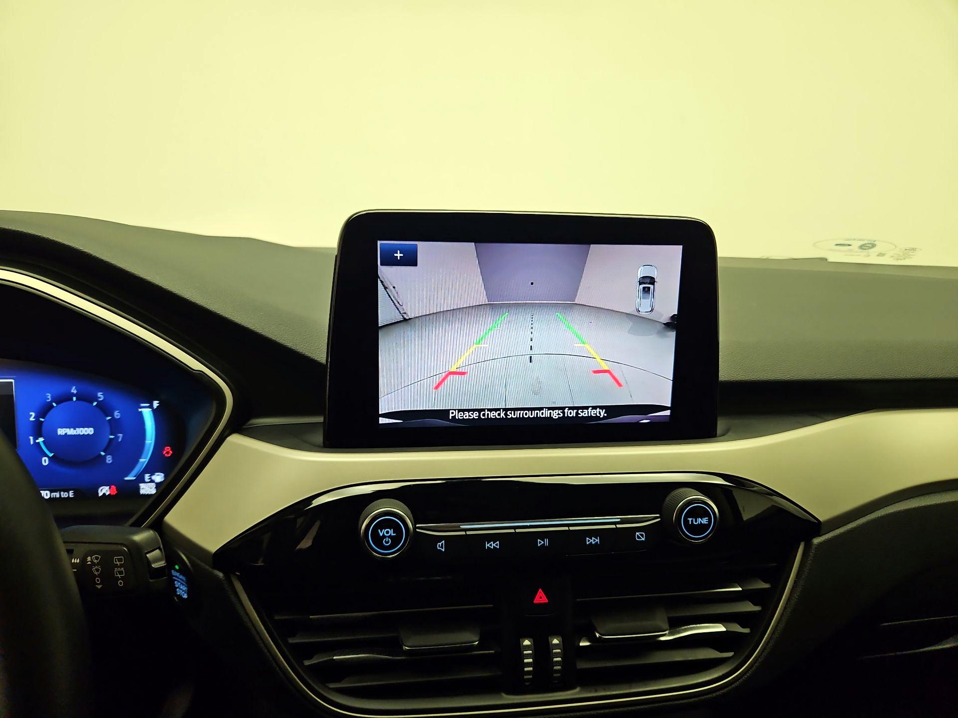 Thumbnail: 2022 Ford Escape - 13