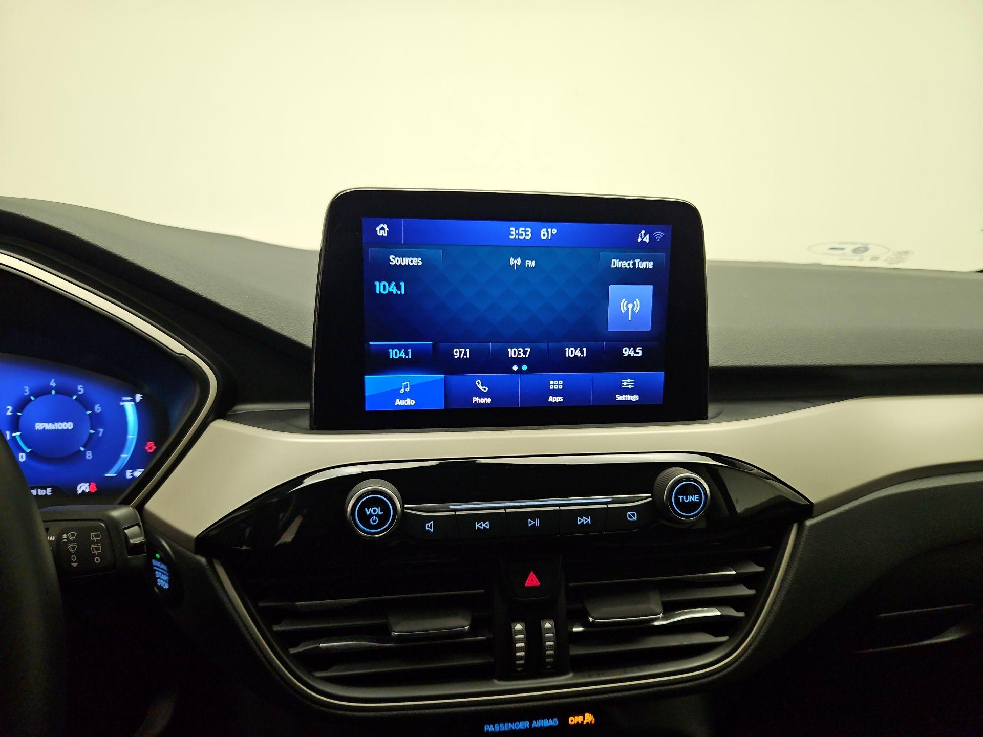 Thumbnail: 2022 Ford Escape - 14