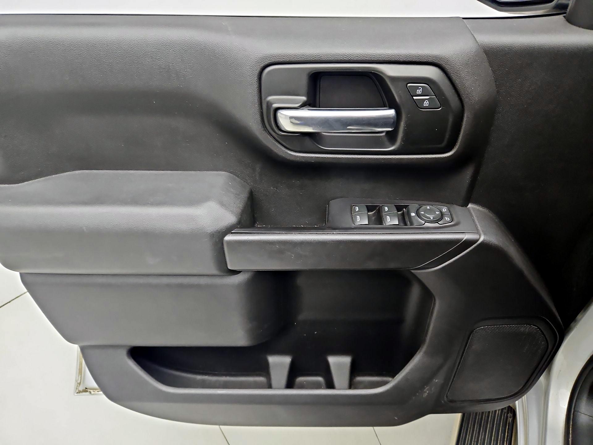 Thumbnail: 2019 Chevrolet Silverado 1500 - 12