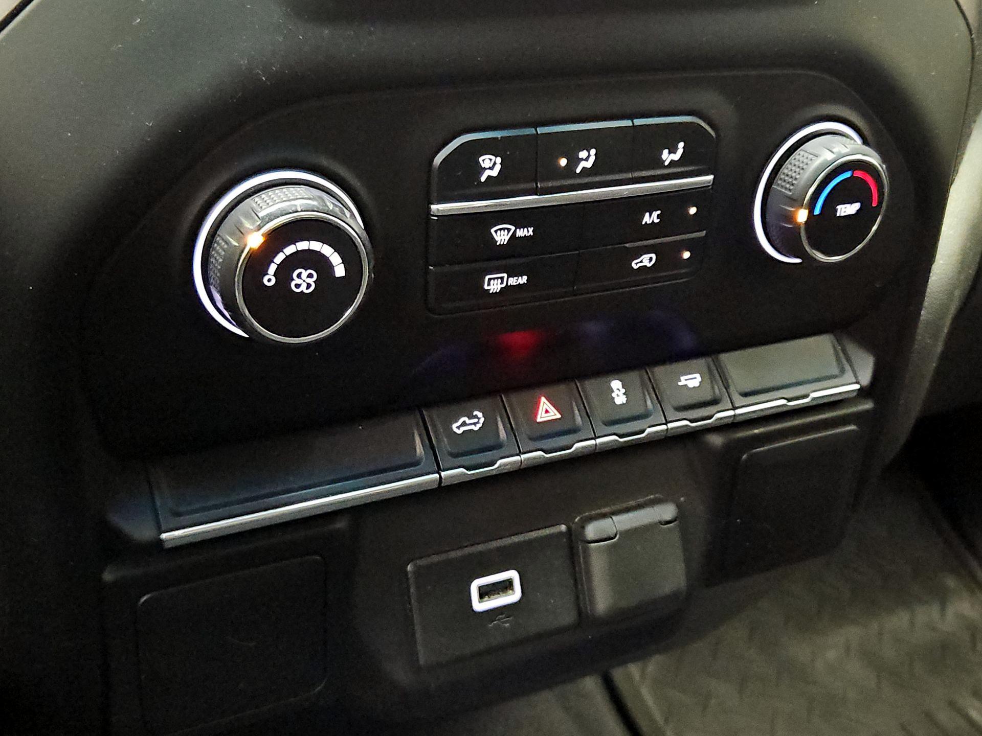 Thumbnail: 2019 Chevrolet Silverado 1500 - 16