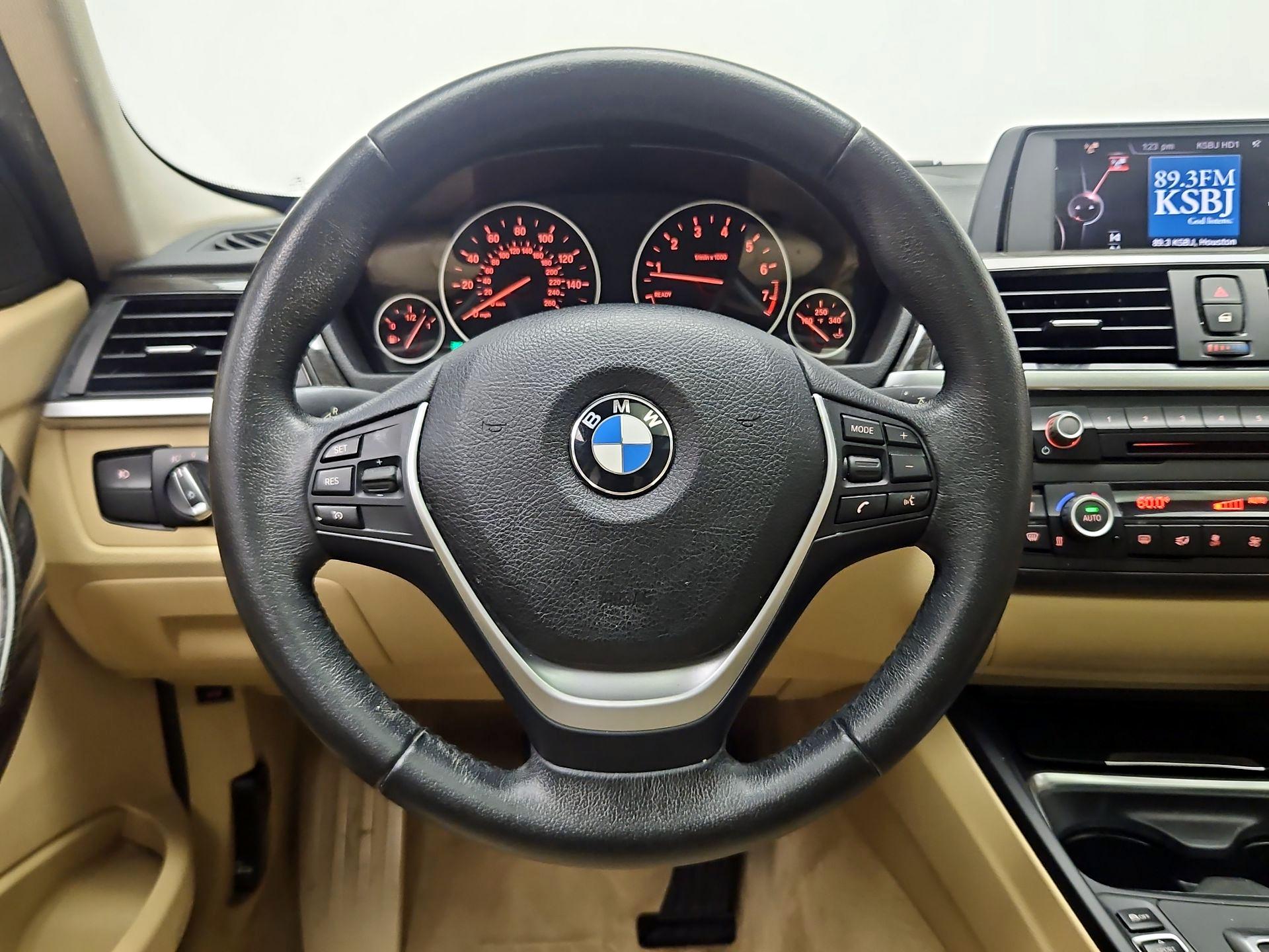 Thumbnail: 2015 BMW 3 Series - 10