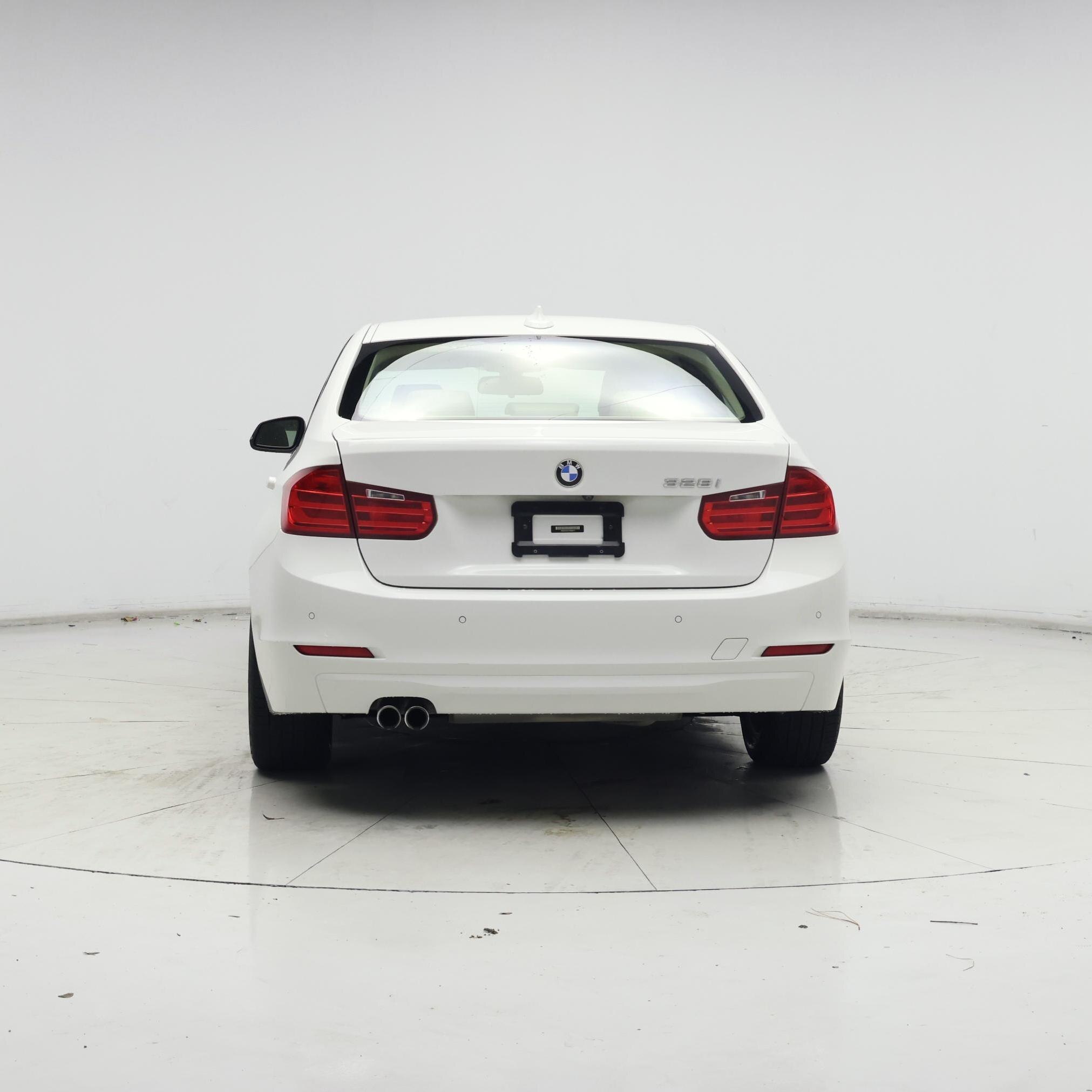 Thumbnail: 2015 BMW 3 Series - 6