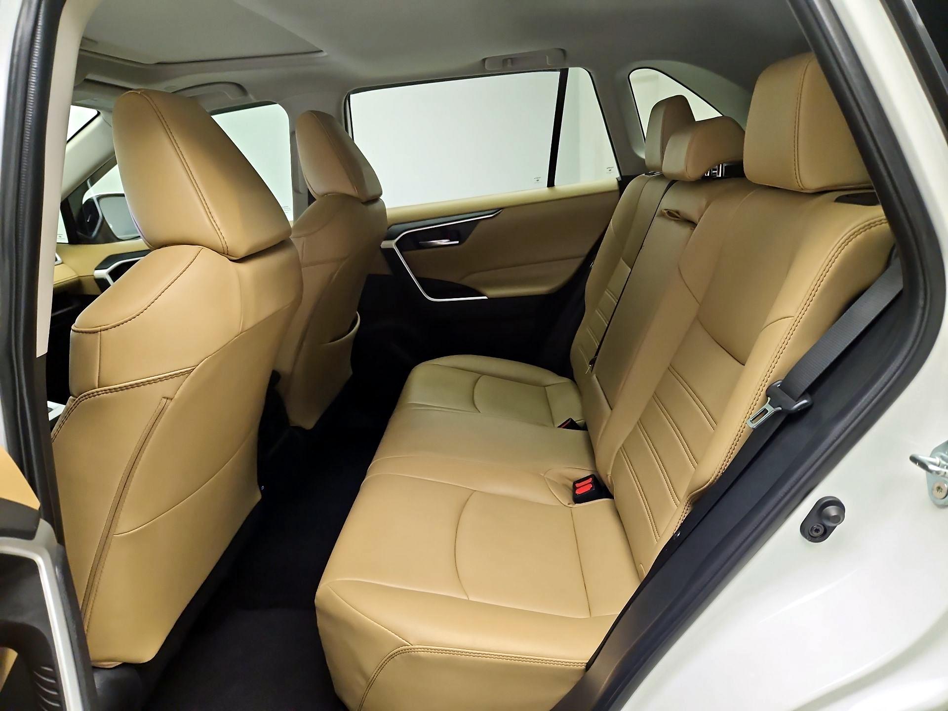 Thumbnail: 2024 Toyota RAV4 - 17