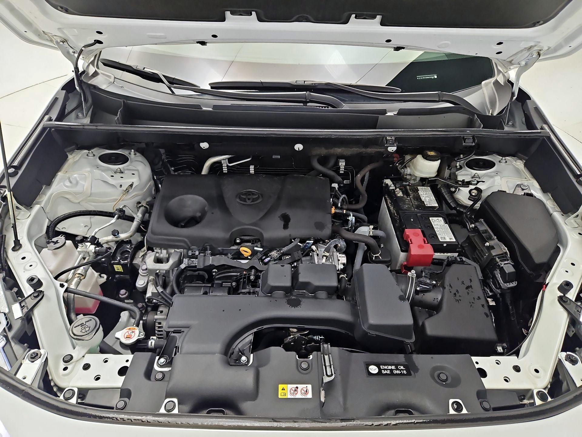 Thumbnail: 2024 Toyota RAV4 - 19