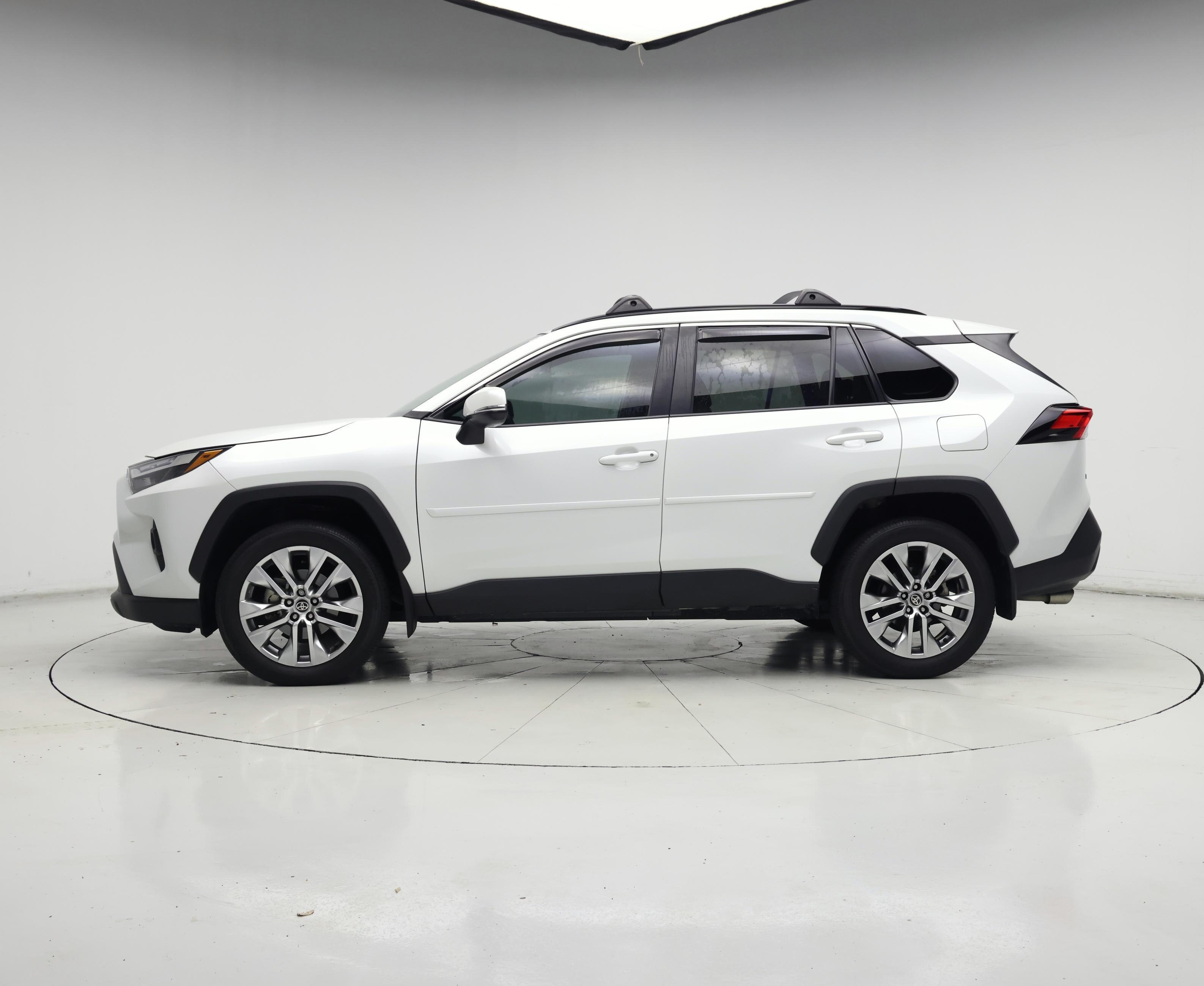 Thumbnail: 2024 Toyota RAV4 - 3