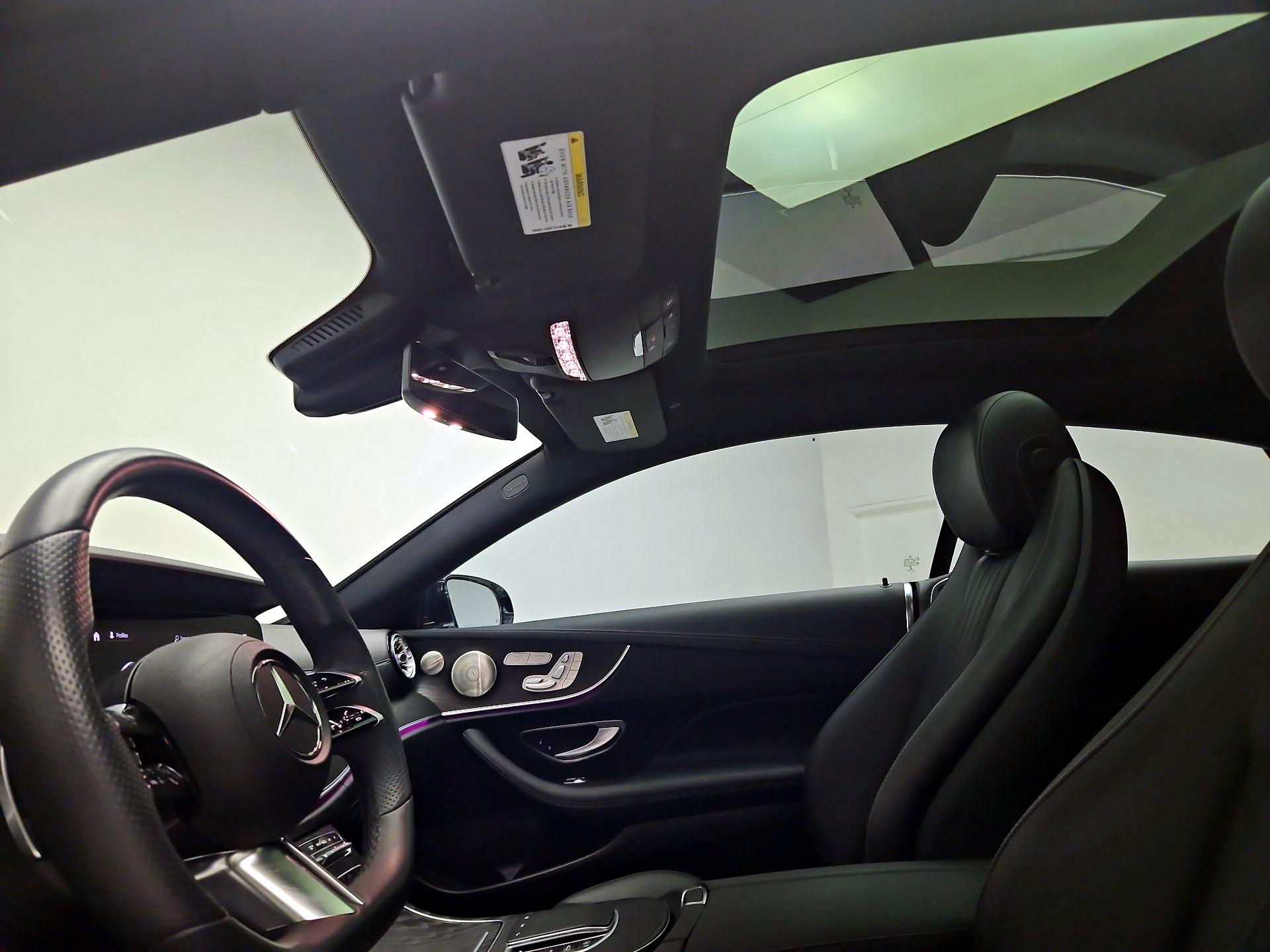 Thumbnail: 2022 Mercedes-Benz E-Class - 20