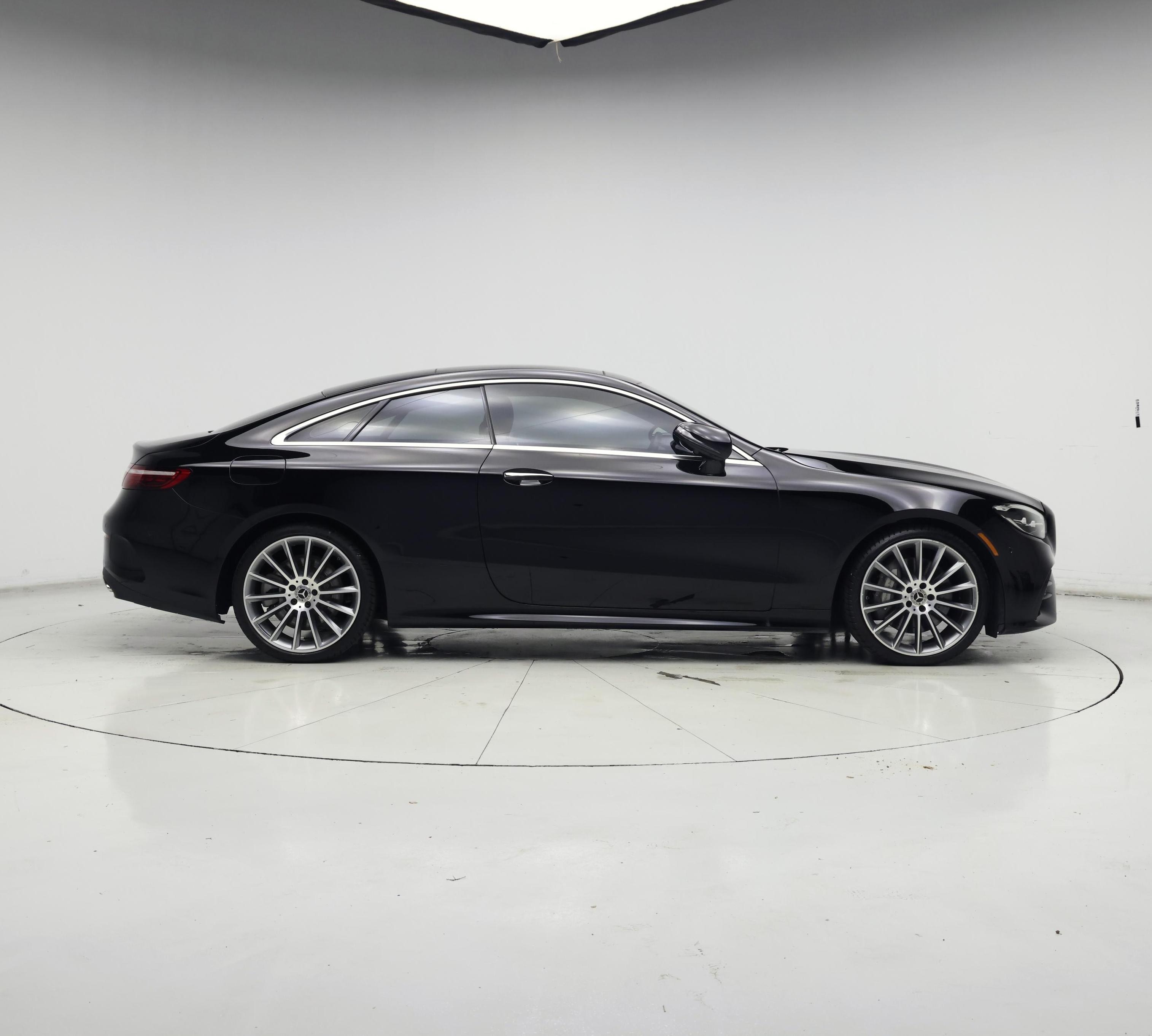 Thumbnail: 2022 Mercedes-Benz E-Class - 7